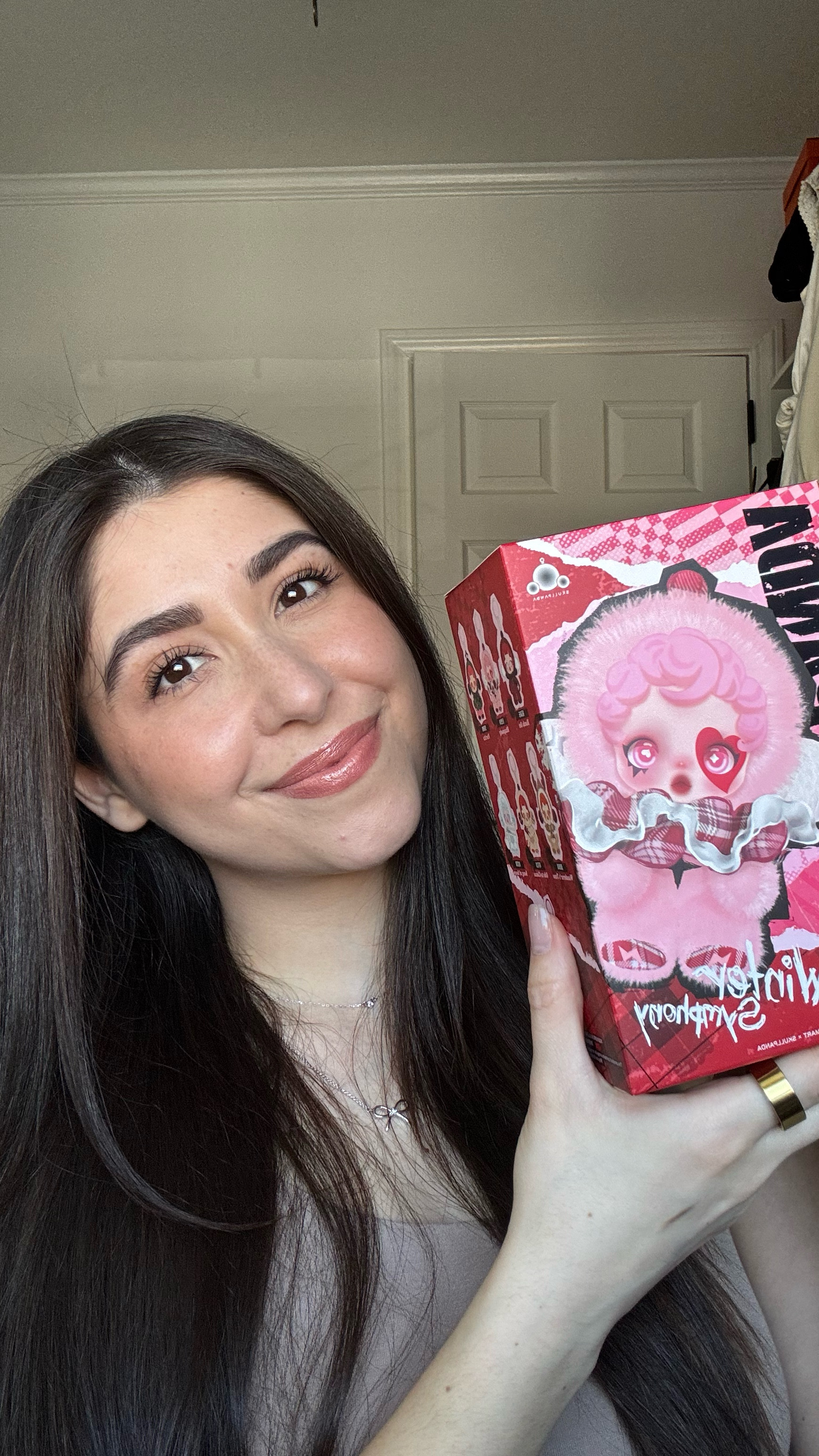 Unboxing my first Popmart Skull Panda! Blind boxes are my new addiction. Can’t wait to get a Labubu 

#LTKWatchNow #LTKStyleTip #LTKU