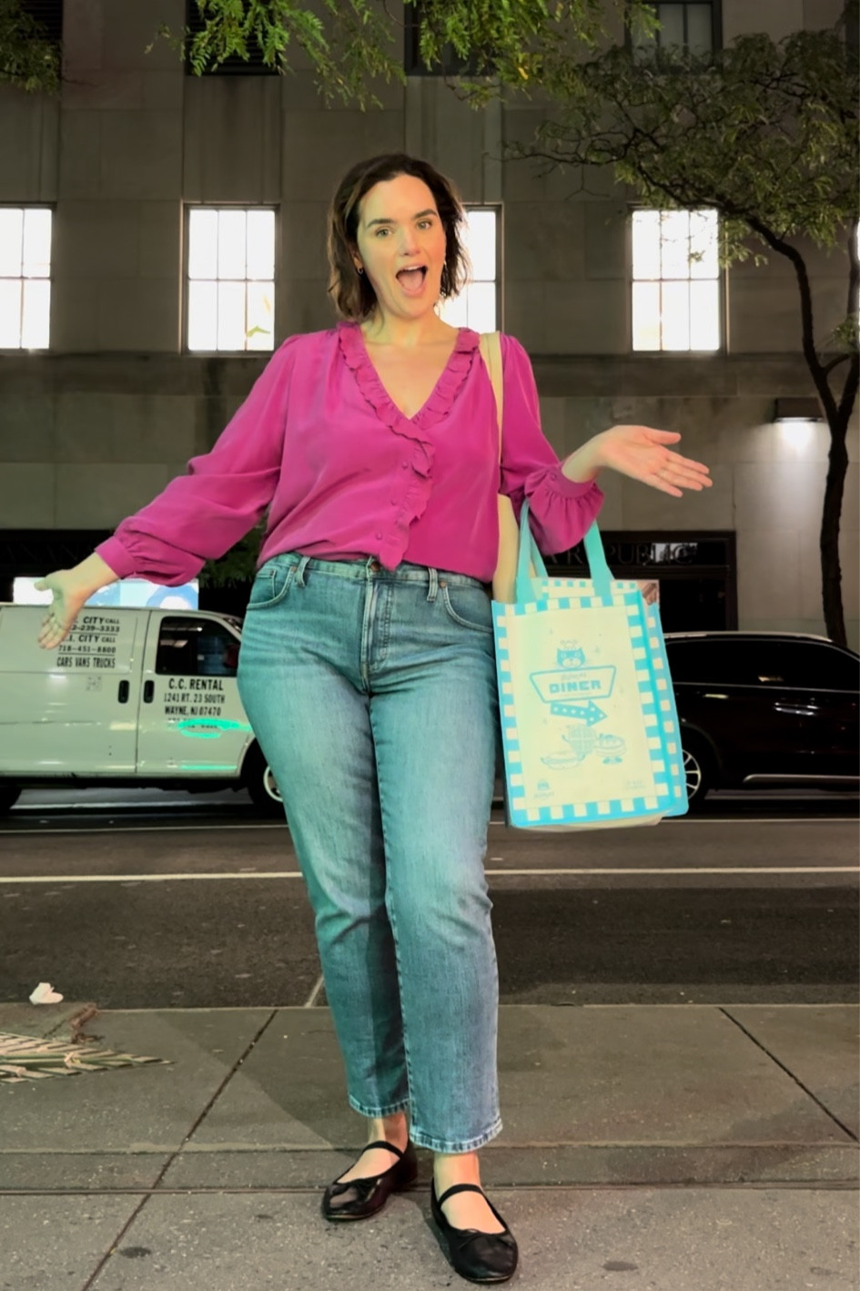 Top runs large. Wearing the XL
Jeans - 14
