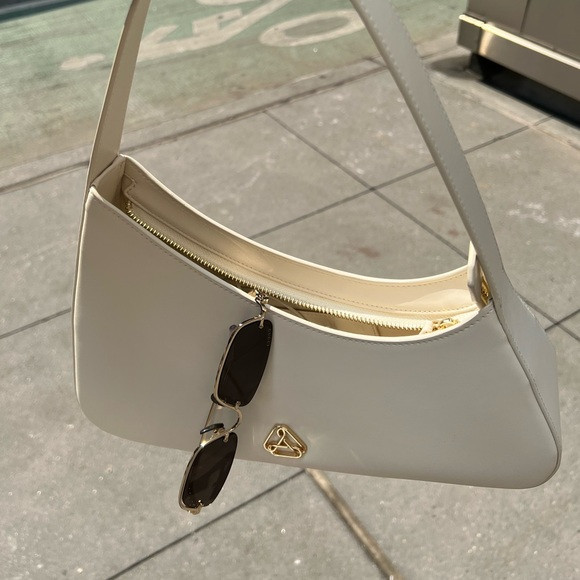 Aupen Fearless Bag / Snow | Poshmark