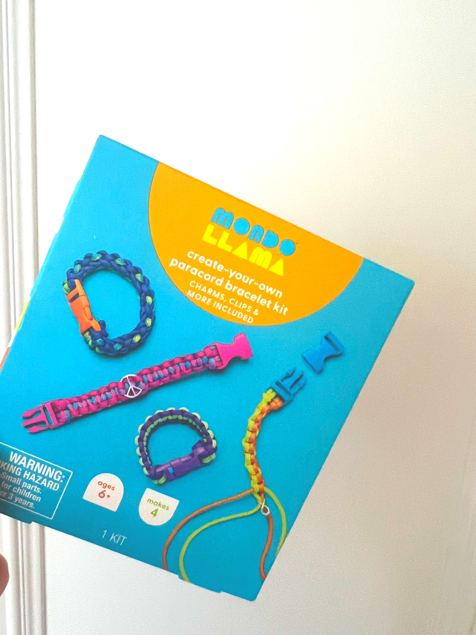 Reminder 🩵🩷💚
… to parents and people with littles in their worlds: Target has a bunch of really fun crafts / activities from the Mondo Llama brand on sale for 25% off currently! (Including this cute bracelet making set I picked up for some client camp care packages at The Sunny La La)!



#LTKSummerEdit #LTKFamily #LTKKids