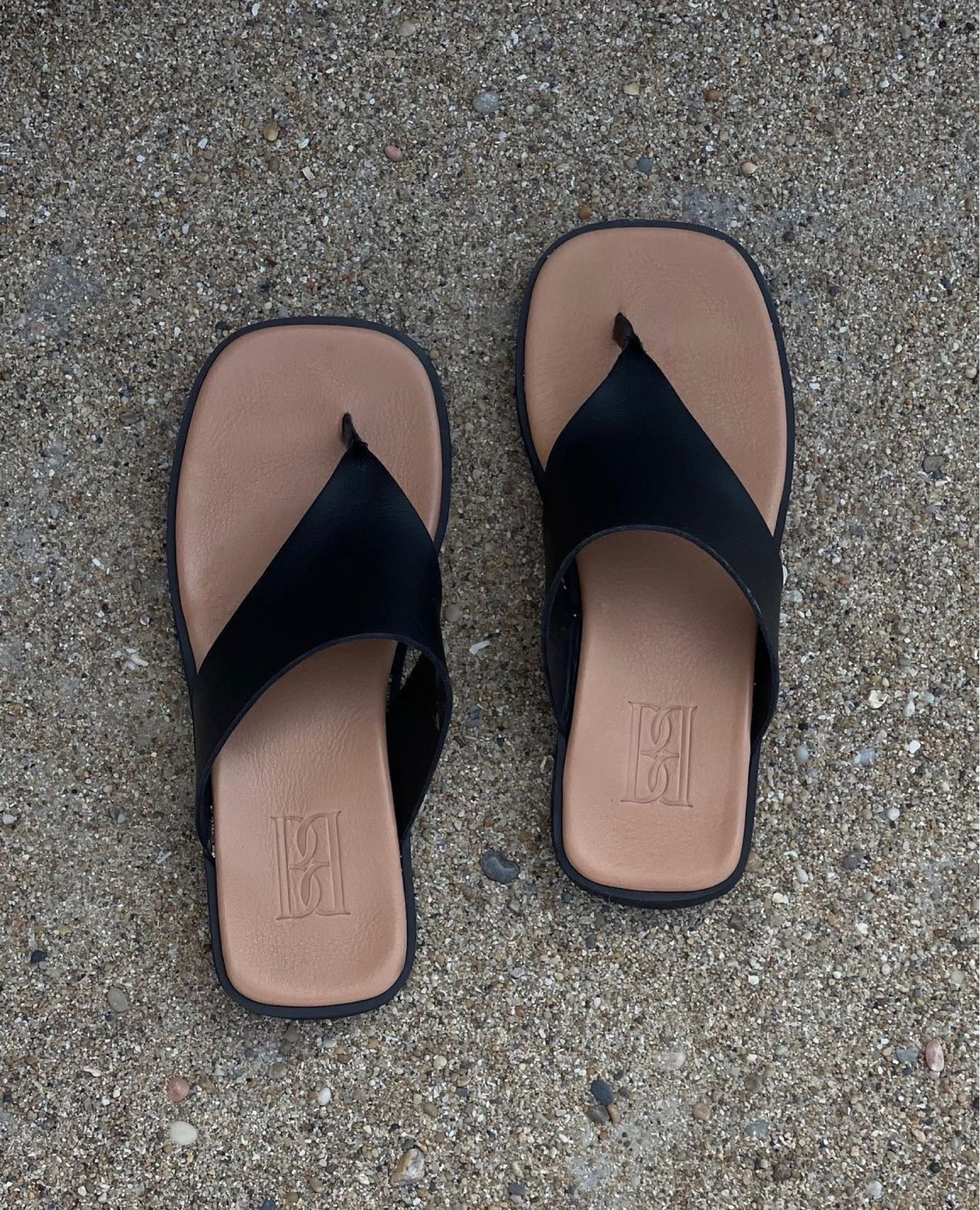 Black Marisol Flat Sandals by Marlene Birger 🖤

outfit inspiration, open square toe sandal, thong stap, leather sandals, cream white sandals, summer footwear, ssense, new seasons Farfetch, Netherlands. 

#LTKSeasonal #LTKeurope #LTKshoecrush