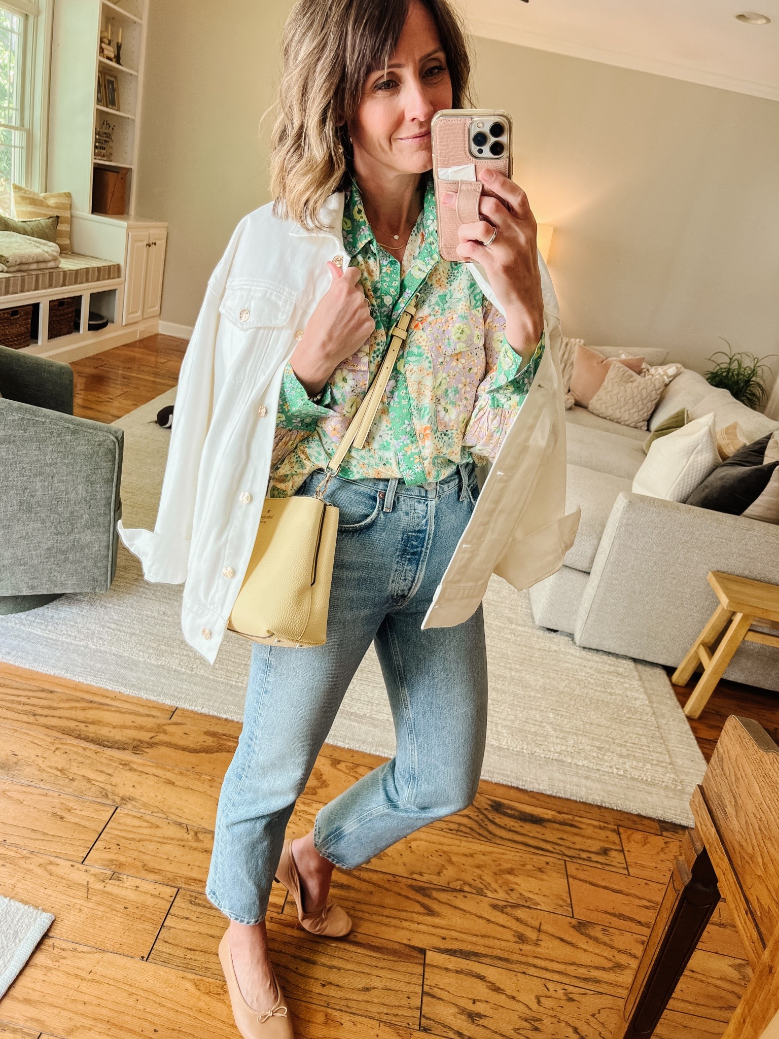 Loving the butter yellow accents! 
Scored a few pieces at TJmaxx, linking similar items. 