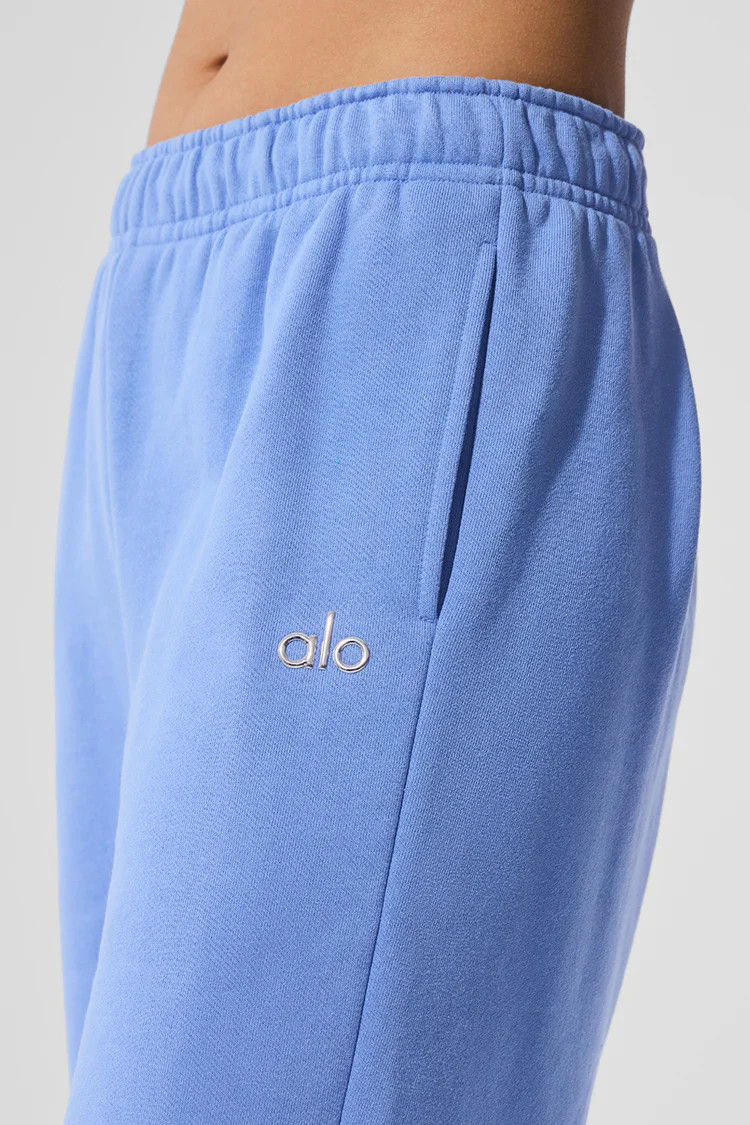 Accolade Sweatpant - Crystal Clear Blue | Alo Yoga (US)