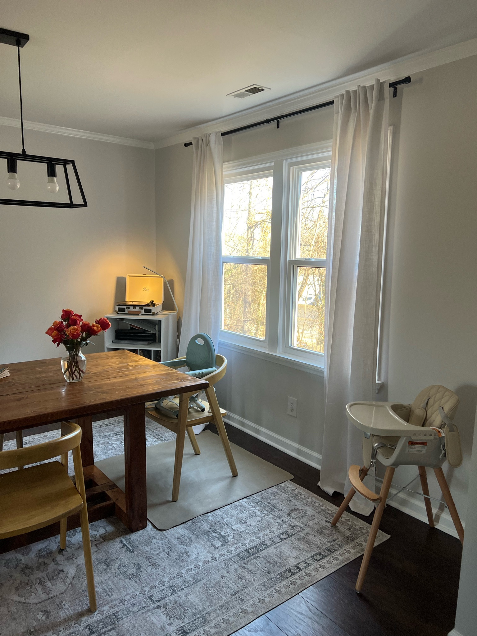 The dinning room is slowly coming along. What do you think ?

#LTKhome #LTKMostLoved