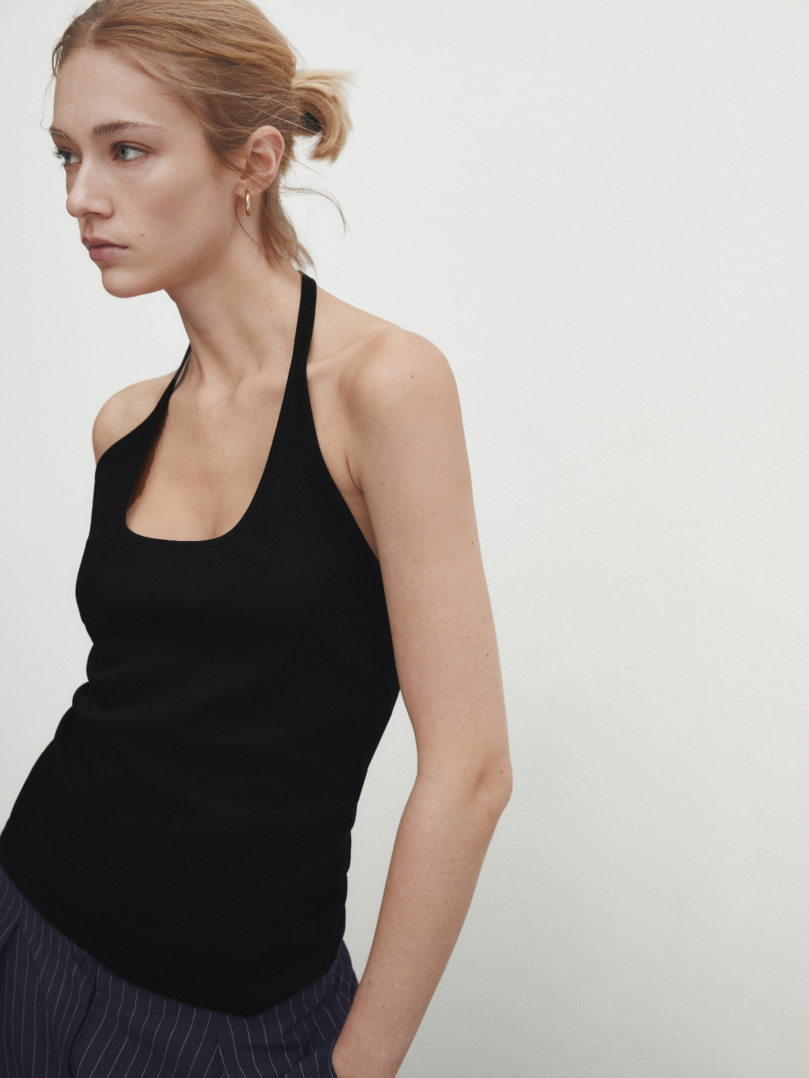 Cotton halter top with square-cut neckline | Massimo Dutti US