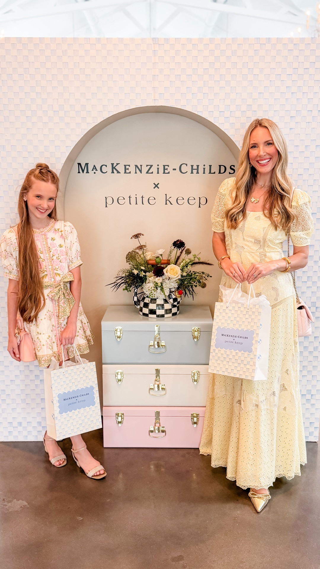 The sweetest celebration with Petite Keep and MacKenzie Childs at Boxwood Manor! 

Comment Rosy to Shop our favorite Rosy check collection!

Petite Keep trunk
Keepsake
Milestone
Celebration

#LTKmomlife #LTKKids #LTKOver40