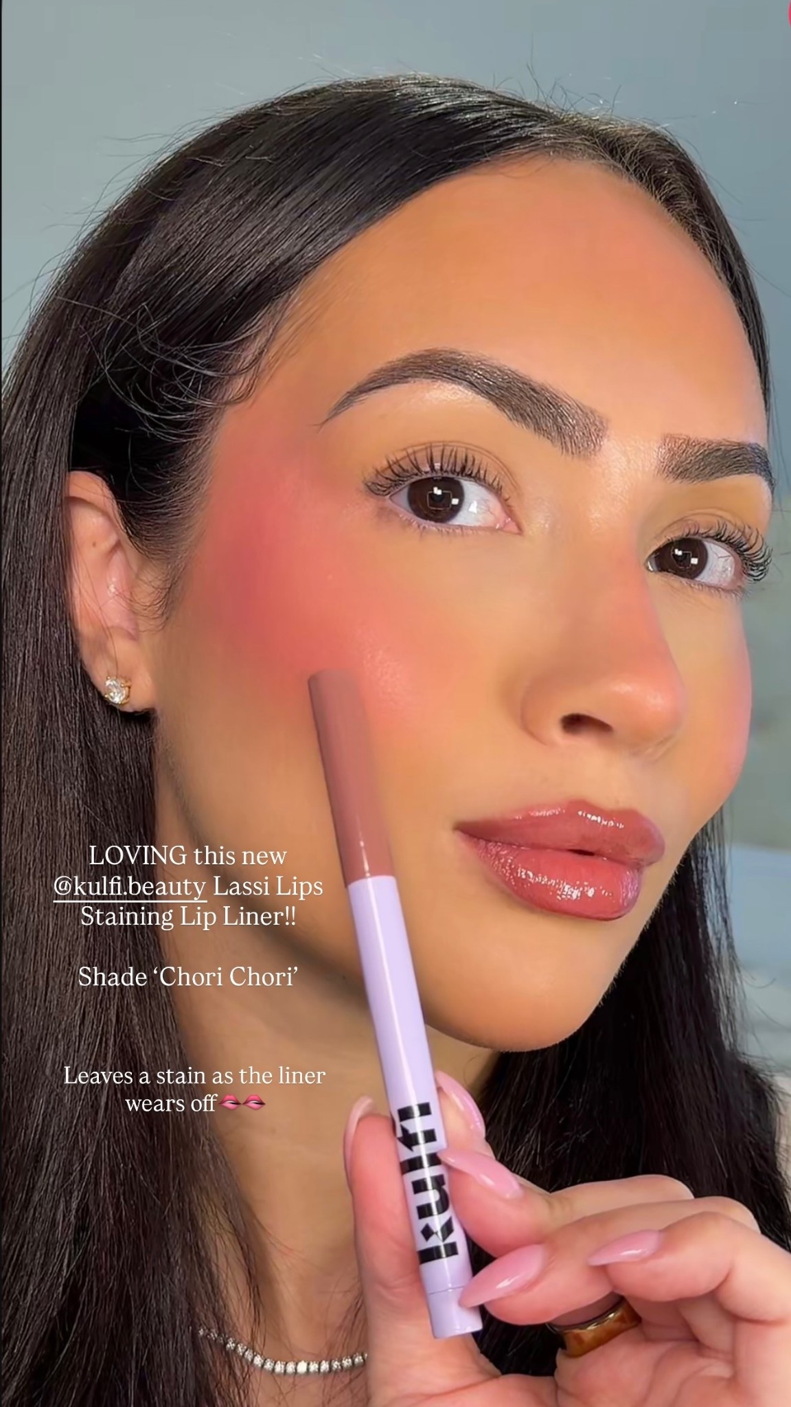 Leaves a stain as the liner wears off🫦🫦 LOVING this new @kulfi.beauty Lassi Lips Staining Lip Liner!! 

Shade ‘Chori Chori’