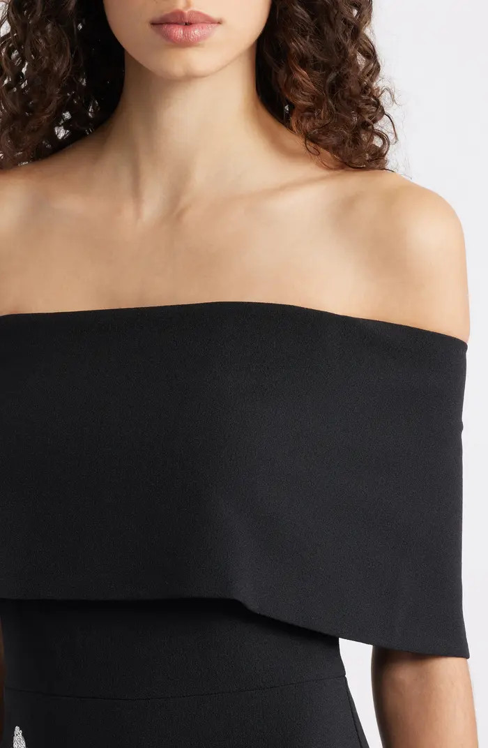 Vince Camuto Metallic Sequin Placed Floral Embroidery Strapless Gown | Nordstrom | Nordstrom