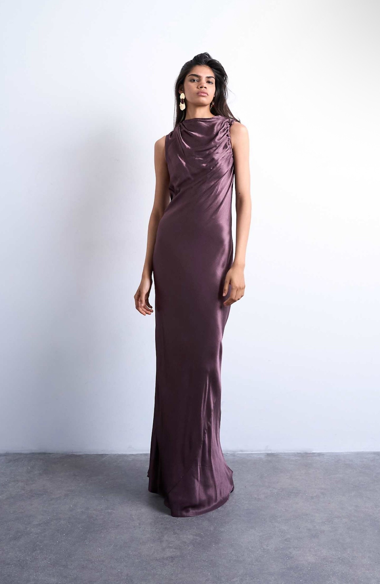 Fall wedding guest dress #weddingguest #dress #fallwedding #plumcolordress

#LTKWedding #LTKFindsUnder100