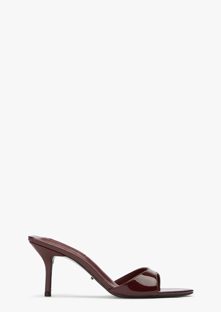 Hallie Vino Patent | Tony Bianco US