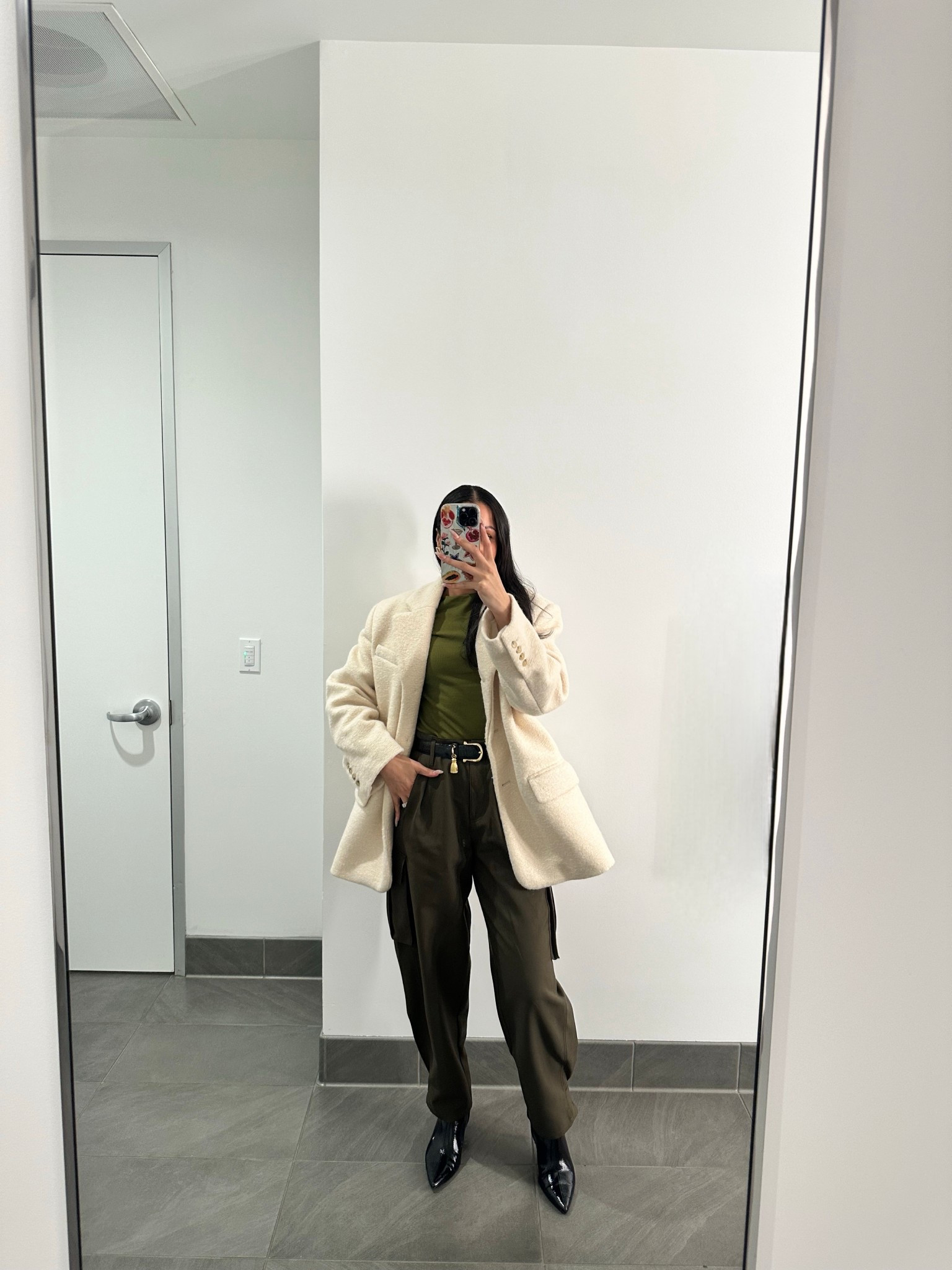 Office attire 

#LTKWorkwear #LTKootd #LTKOver40