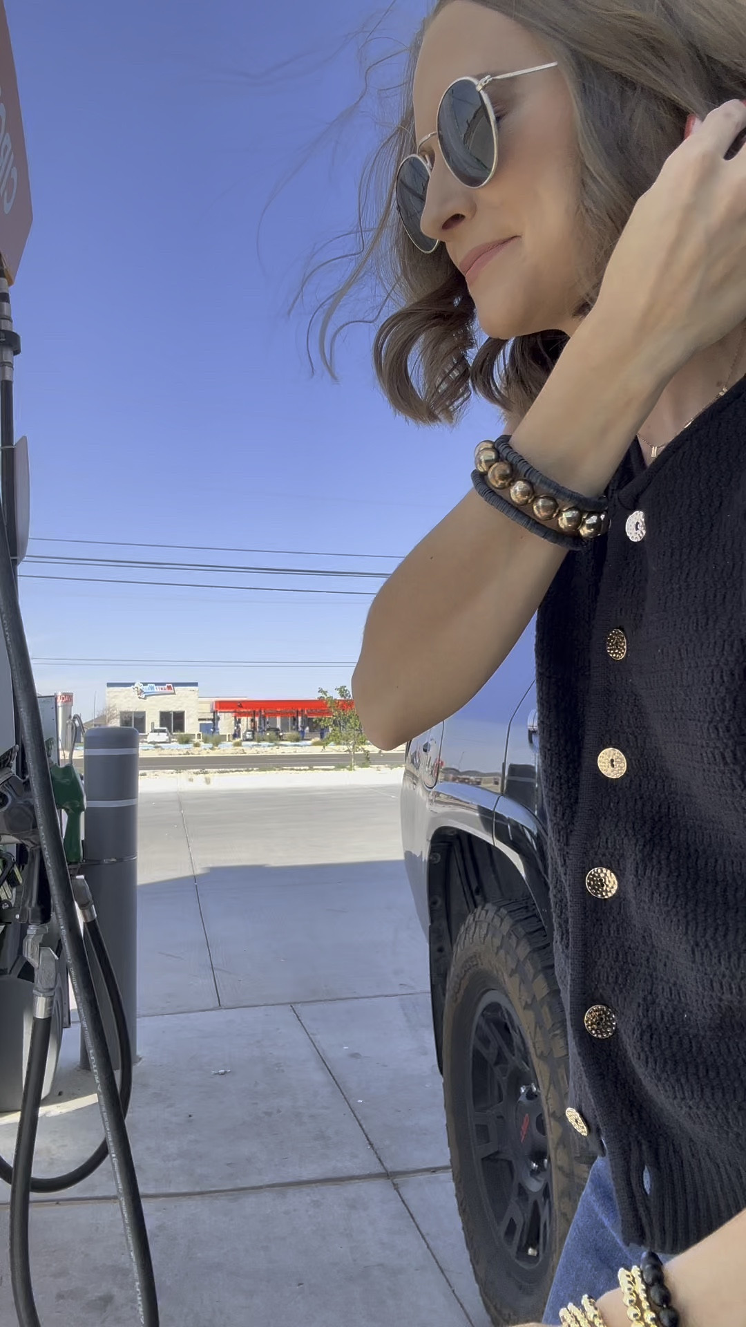 A little gas station outfit of the day video! This sweater button front tank top is only $10.59 on Amazon!! 