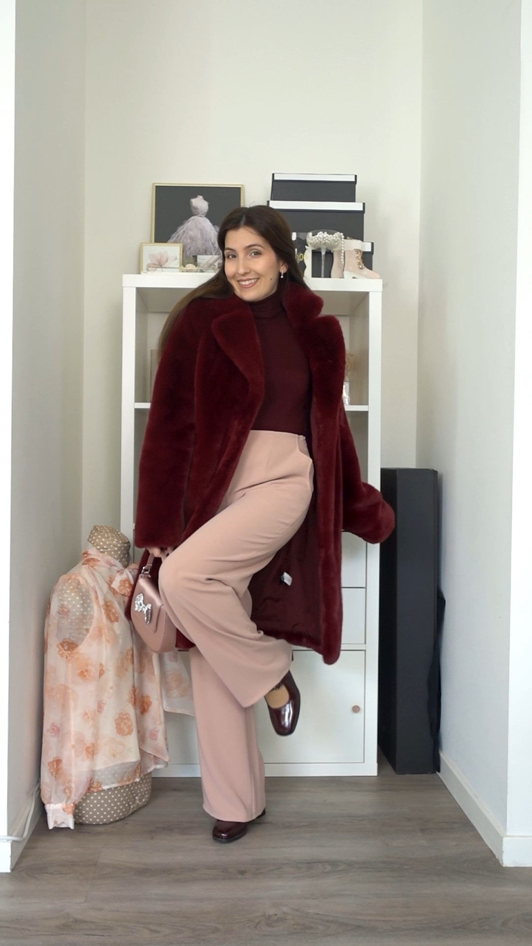 Day 11 of 25 days of festive outfits!

I can’t get over my new burgundy faux fur 😍 Today’s holiday outfit is what I would wear to a Christmas dinner with friends! I love pink and my newest obsession is to combine it with burgundy. What do you think about this combination?

#LTKpartywear #LTKwinter #LTKeurope