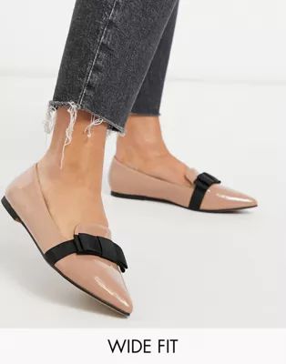 ASOS DESIGN Wide Fit Luan bow pointed ballet flats in Beige patent | ASOS (Global)
