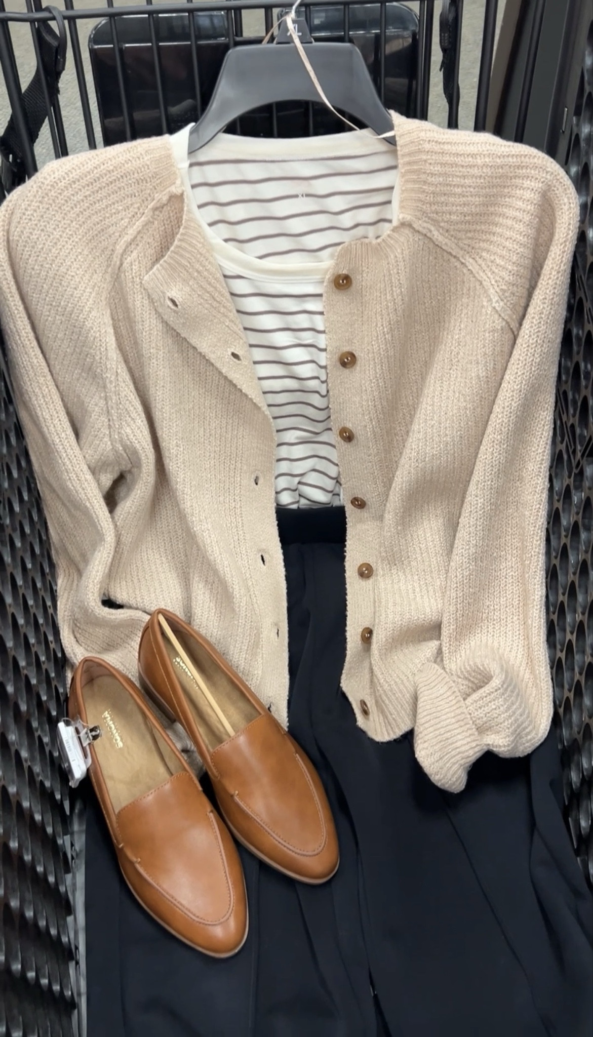 Outfit idea with tan cardigan, stripe tee, wide leg pants and loafer flats #kohls 

#LTKWorkwear