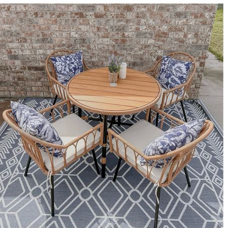 Such a cute outdoor patio dining set, outdoor furniture, patio decor

#LTKStyleTip #LTKHome #LTKSeasonal
