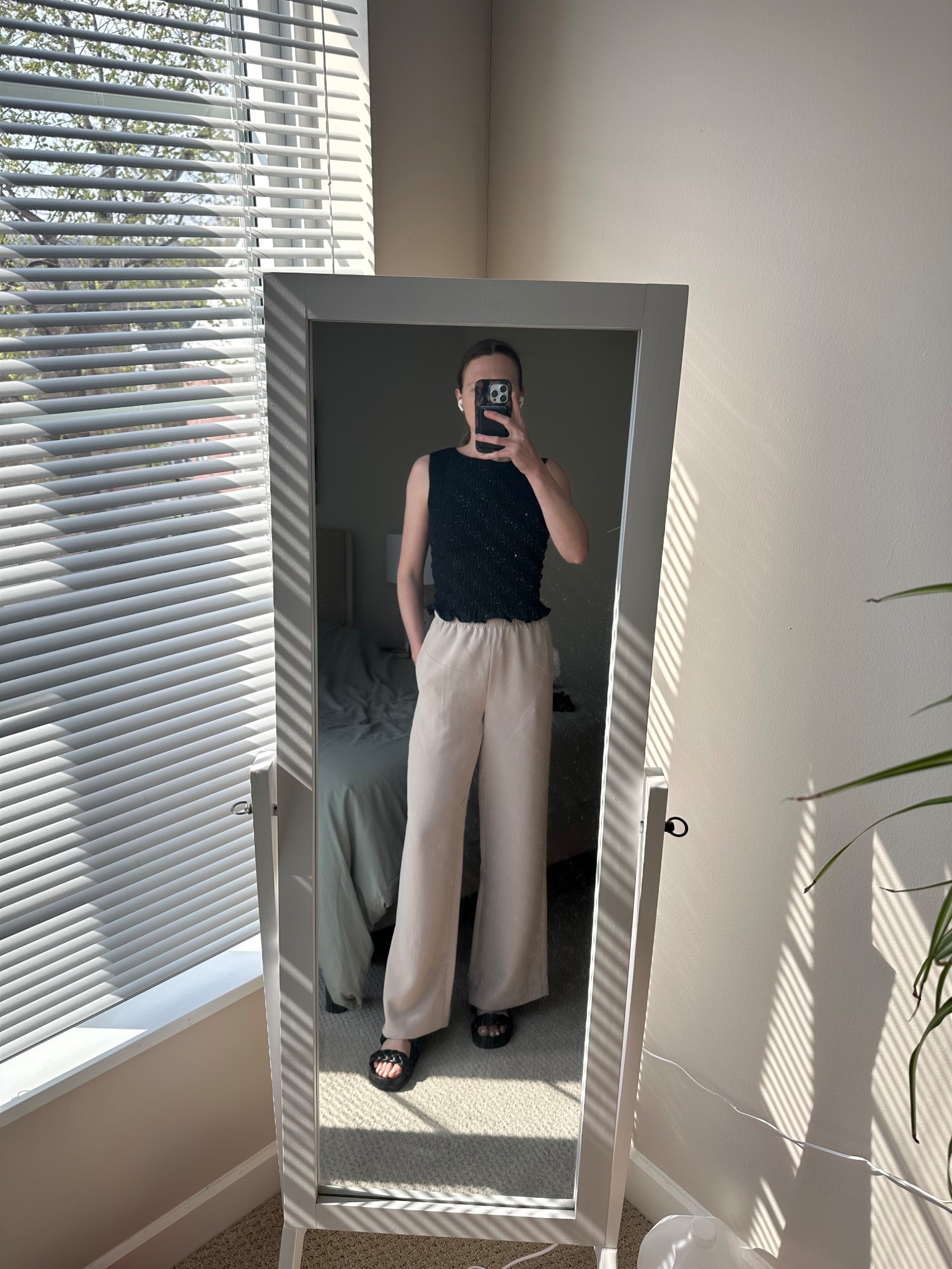 Now I understand the hype behind lodge pants 

#LTKootd #LTKMothersDay #LTKgrwm