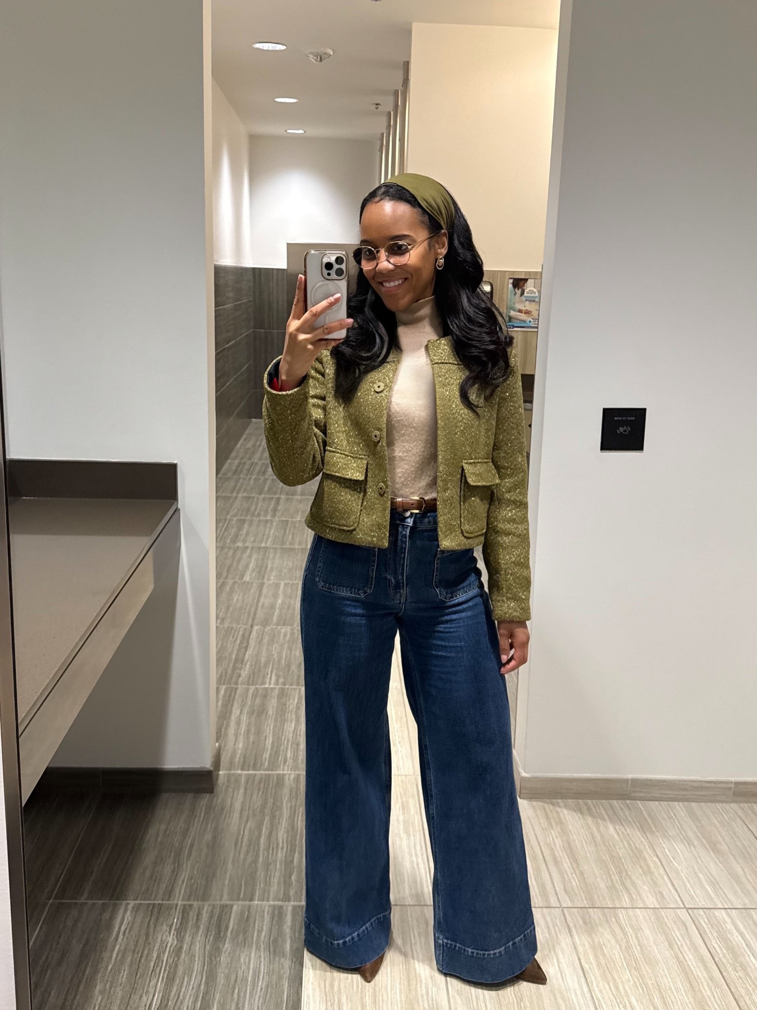 The Relaxed Professional from my Simply Styled Guide. This look is perfect for internal meetings, desk-heavy days, and hybrid schedules.  If is business casual that actually works for how you move through your week.​​​​​​​​​​​​​​​​