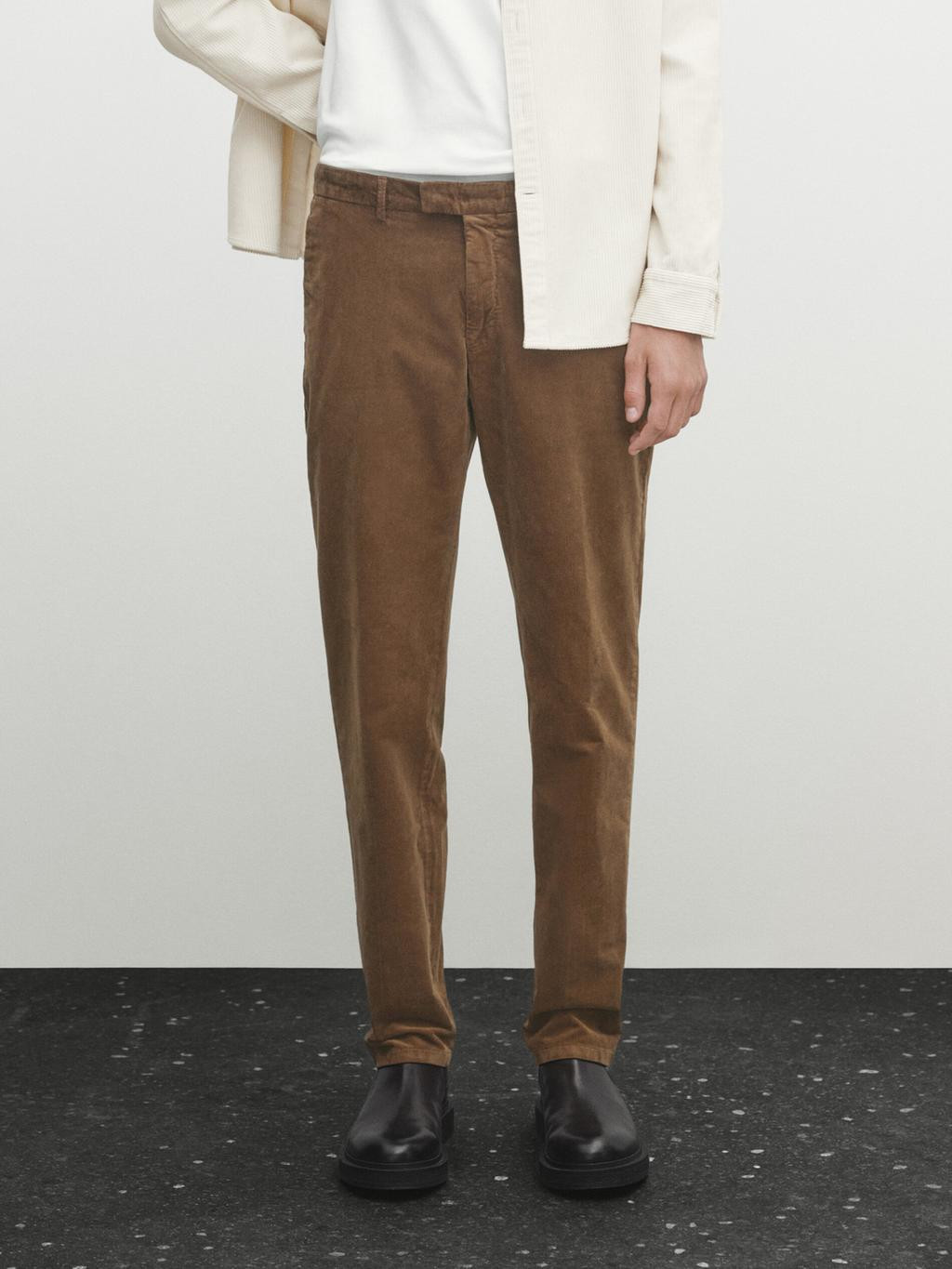 Chinohose aus Cord im Slim-Fit | Massimo Dutti DE