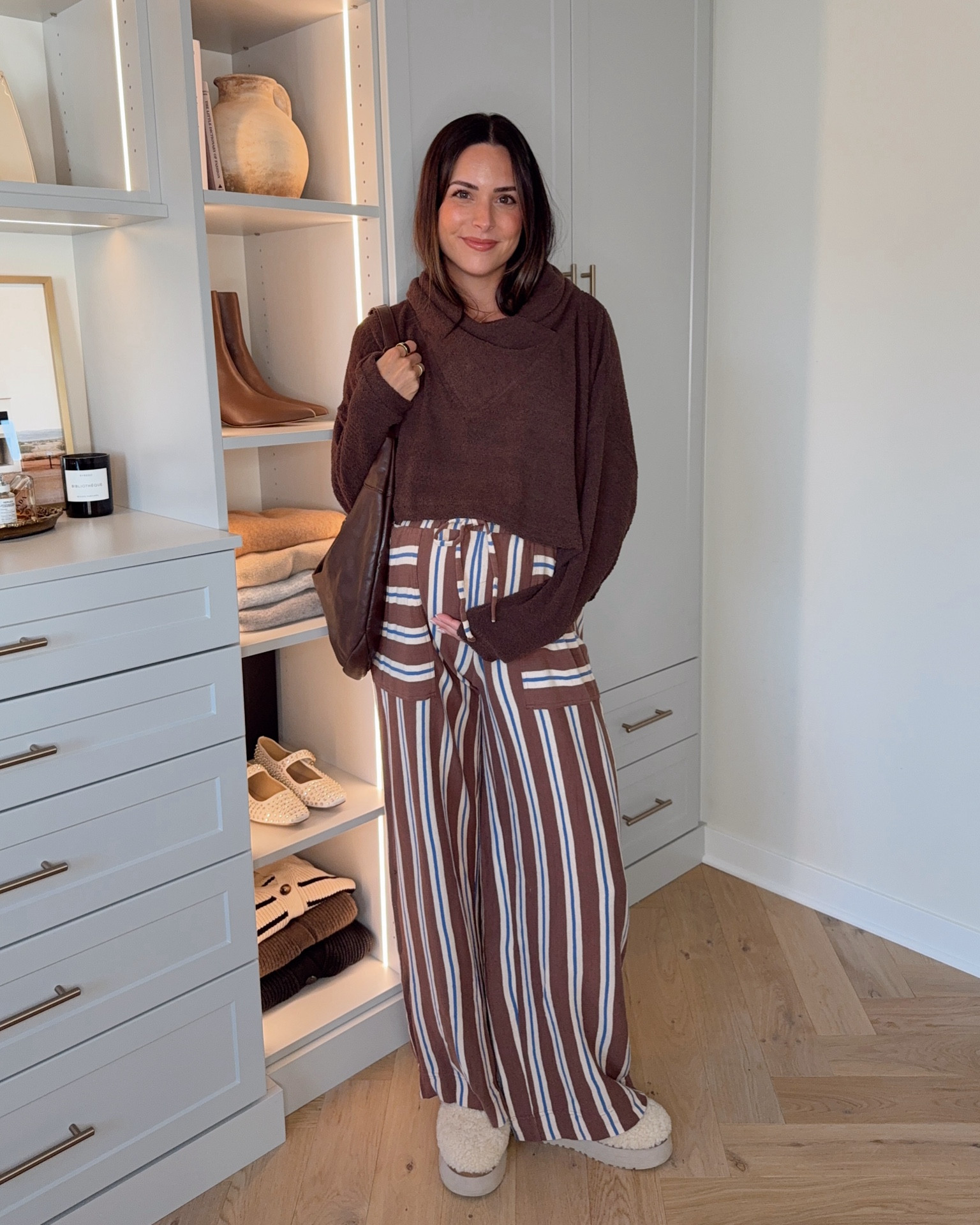 Now trending: chocolate brown 🤎🍫🍂 

Cowl neck sweater: tts (S) so soft
Striped pants: size down (XS) 
Uggs: tts


Fall pregnancy style / fall outfits / bump friendly / free people outfit 

#LTKSeasonal #LTKFindsUnder100 #LTKBump