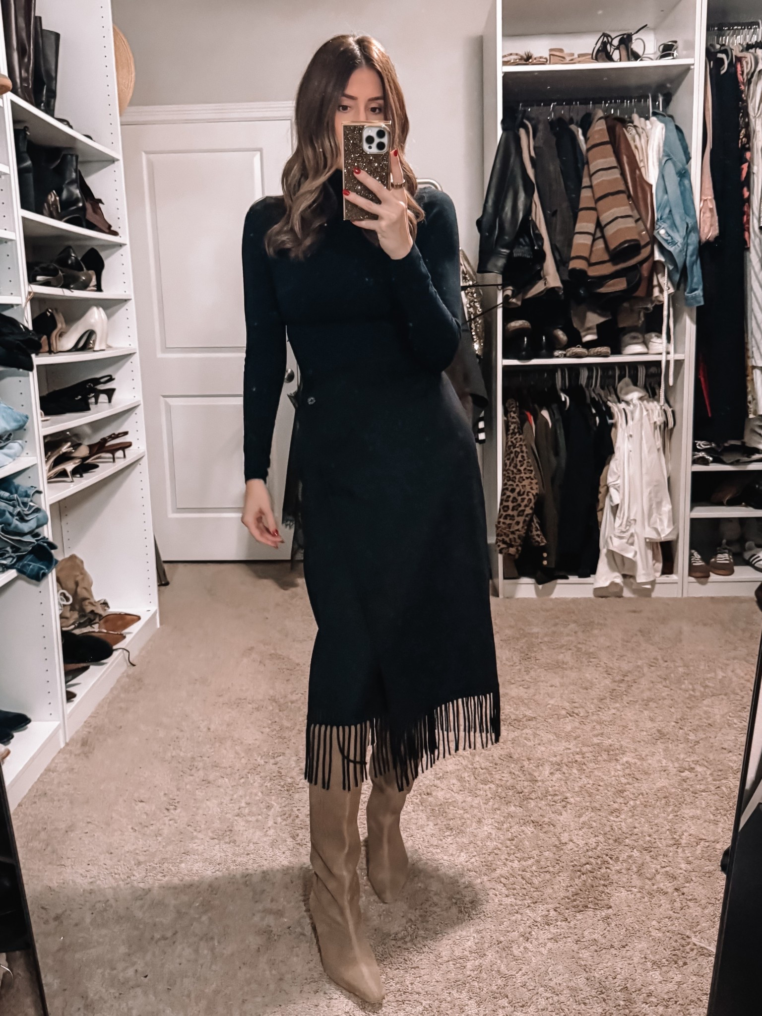 Small in sweater, small in skirt but could maybe have done XS

#LTKootd