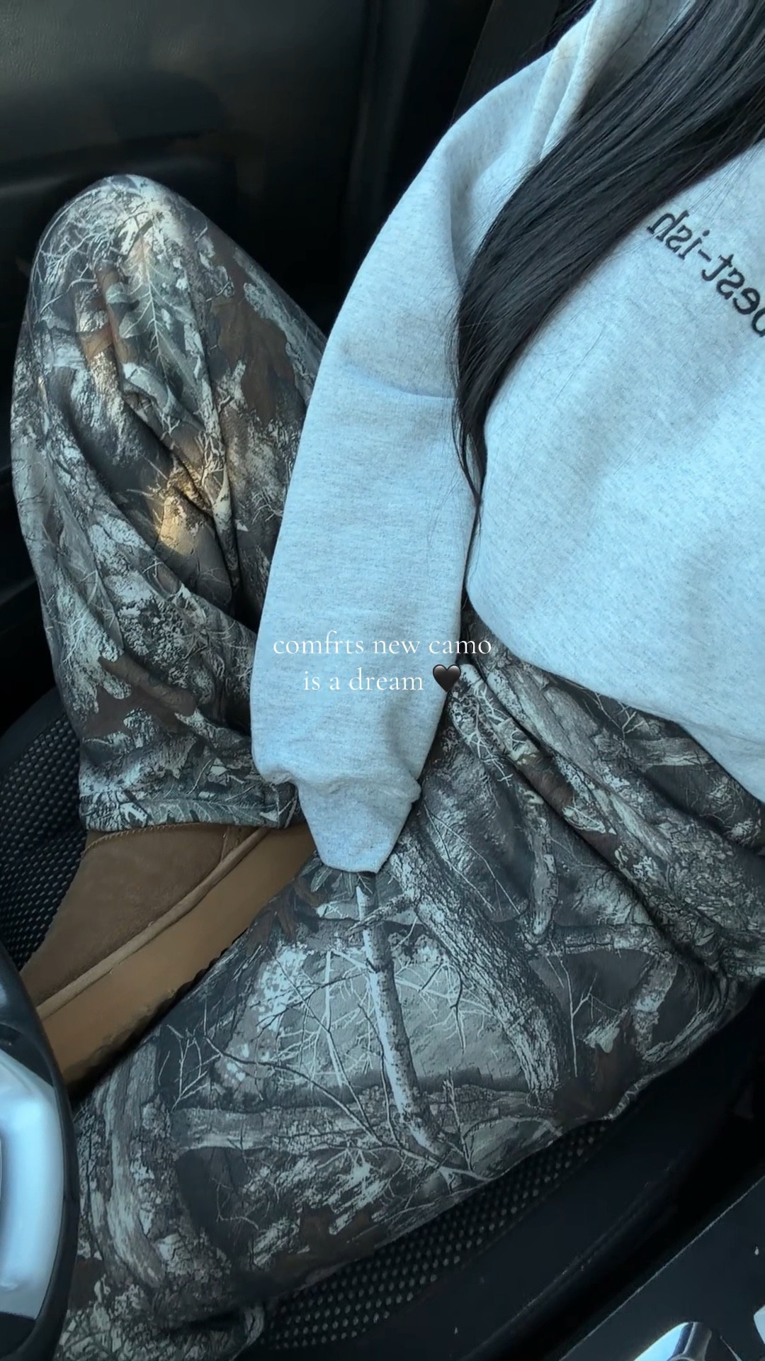 Comfrts sweatpants are perfect for the cold seasons to make sure you’re warm and cozy the whole time! 

#LTKHoliday #LTKMidsize #LTKGiftGuide