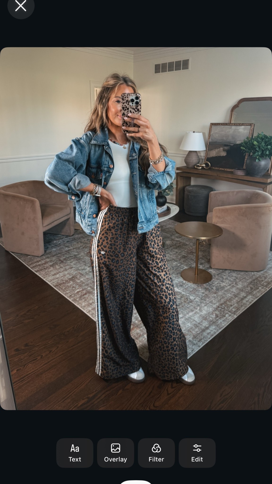 LOVE THESE PANTS! What I wore to my kid’s indoor sports this weekend. The pants are oversized I have my true to size small. 



#LTKmomlife #LTKootd #LTKTall