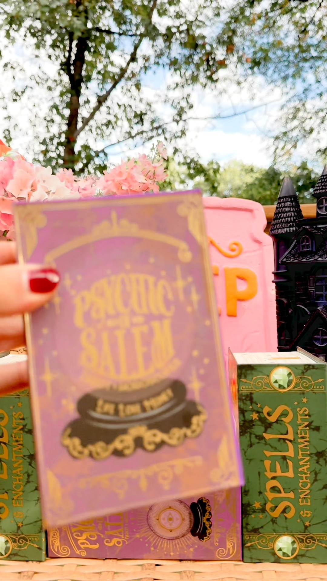 Halloween Book Gift Boxes
Found these at DollarTree but linking similar! 



#LTKHalloween #LTKFindsUnder50 #LTKSeasonal