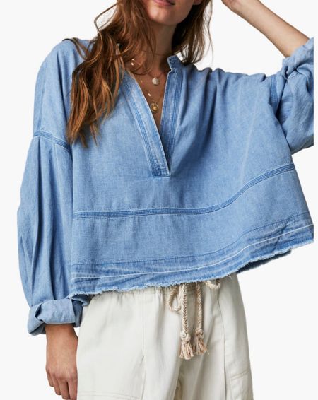 Denim top
Free People Jude Denim V-Neck Long Puff Sleeve Pullover