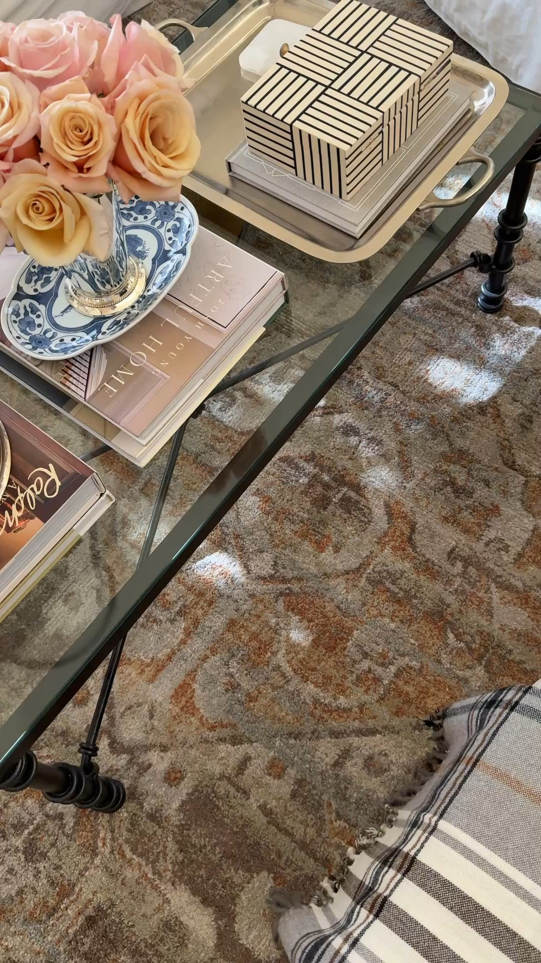 Add a touch of blue & white to your coffee table, on a stack of books or to hold guest towels or napkins.

Vintage Finds. Blue & White. Chinoiserie. Oval Platter. Oval Tray. Mint Julep Cup. Silver Plated. Coffee Table Decor. Lavender Rose Home.

#LTKHome