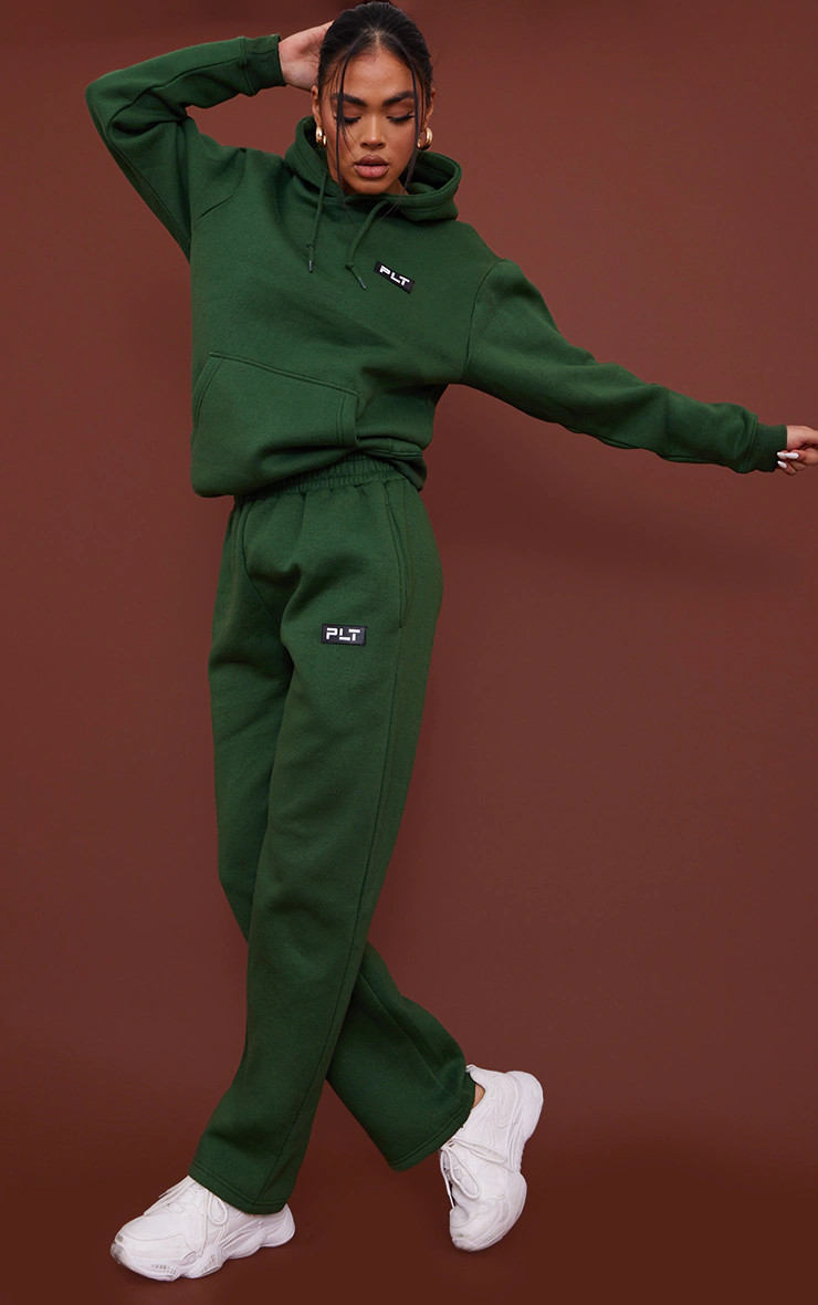 Plt Recycled Forest Green Badge Track Pants | Pretty Little Thing (Australia & New Zealand)