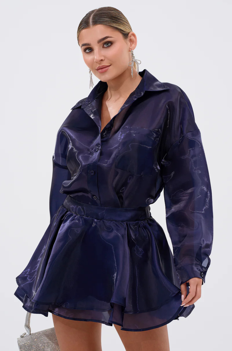 CRAZY IN LOVE BUTTON DOWN BLOUSE | AKIRA