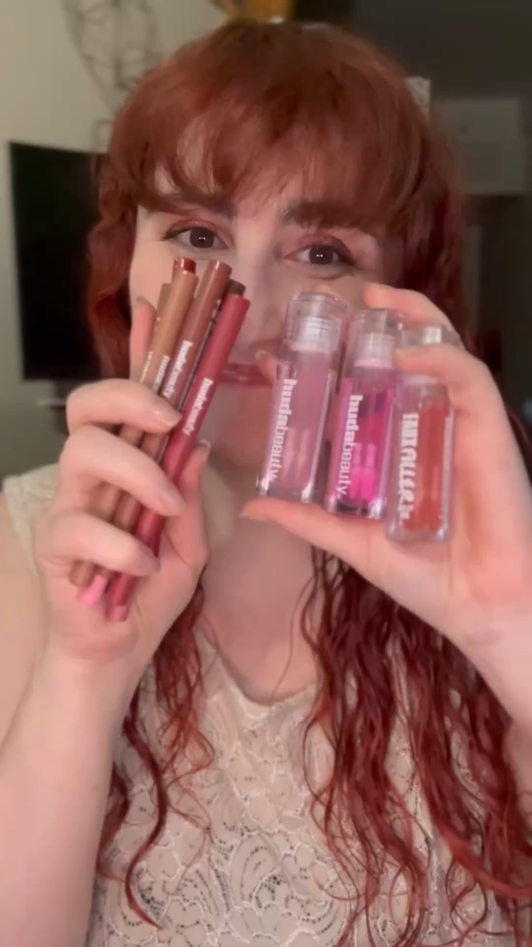 Having a lot of fun with @hudabeauty ‘s new launch of lip stains and jelly lip oils. Wearing shade cinnamon and juicy peach.🍑 👄💋
#huda #lip #lipstain #lipgloss #lipoil #prpackage #makeup #makeuplover #makeuplooks

#LTKSaleAlert #LTKFindsUnder100 #LTKBeauty