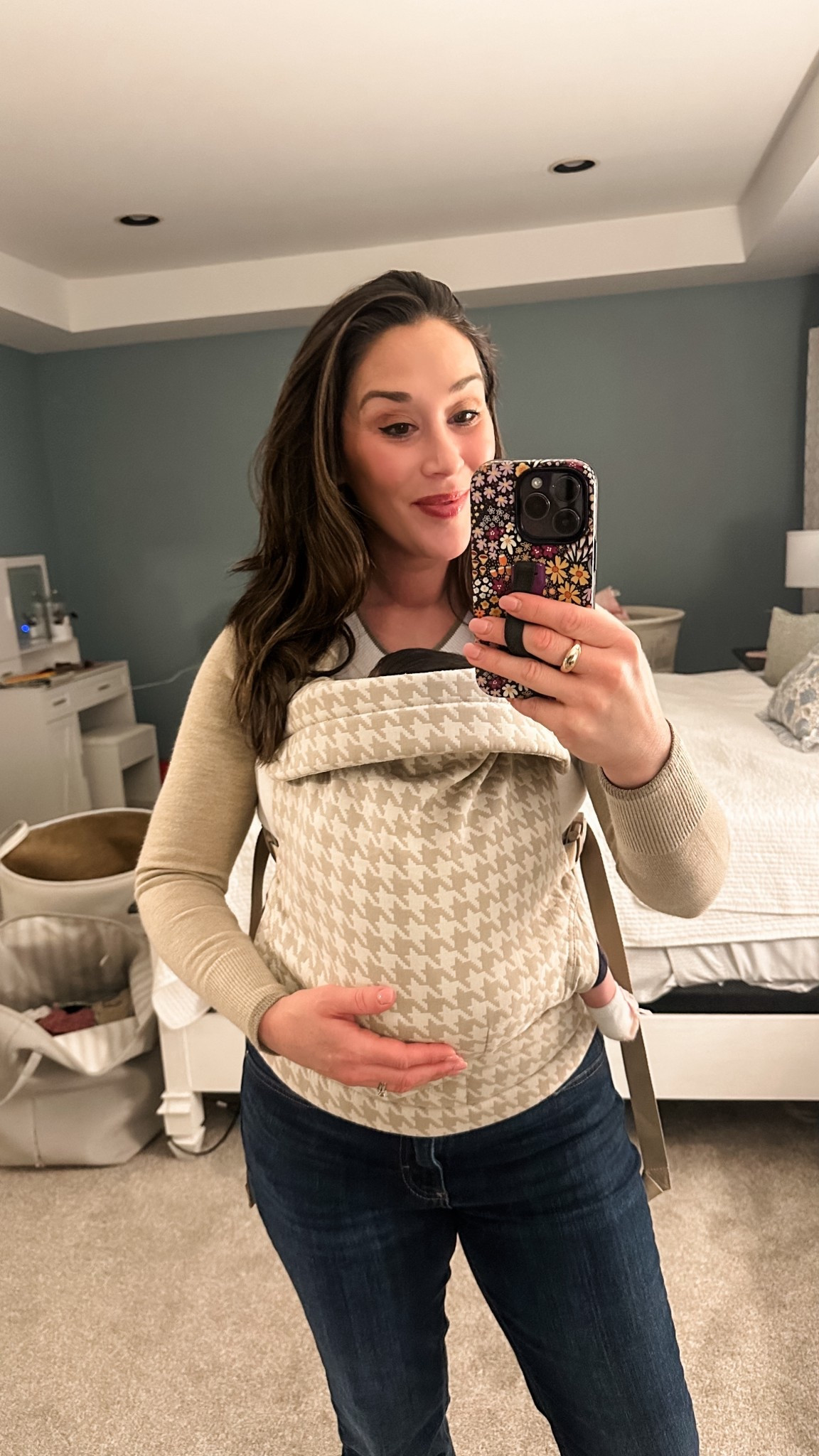 Baby carrier I’m using with Sarah. Very comfortable and she loves it!

Pattern: Houndstooth



#LTKdayinmylife #LTKBaby #LTKmomlife