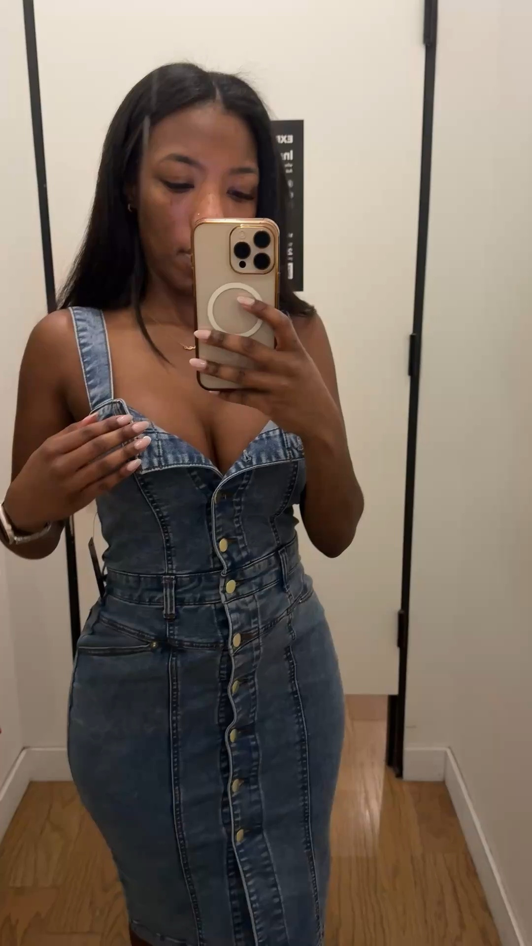 Denim dresses @Express are perfect for the spring. 

#LTKSaleAlert #LTKSpringSale #LTKmomlife