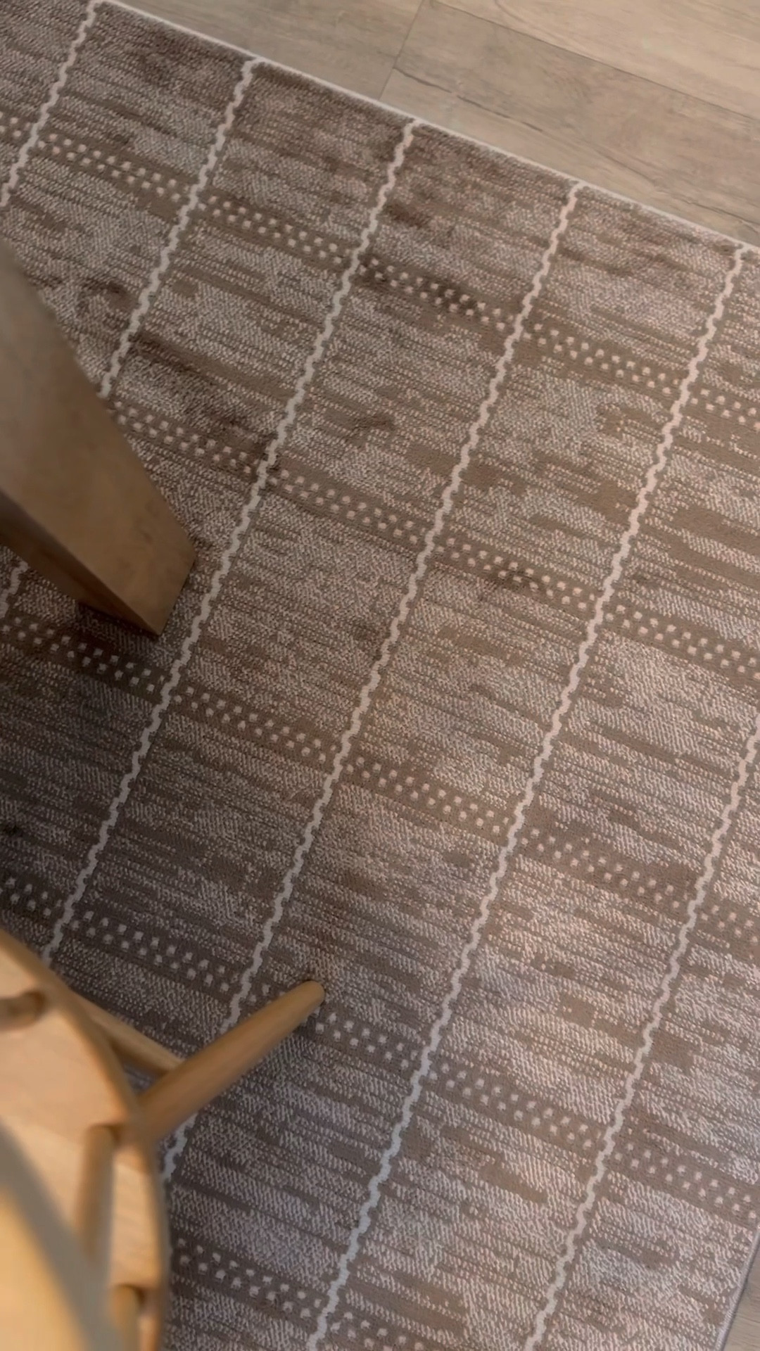 Walmart rug, Walmart home, fall home finds, area rug, affordable area rug 

#LTKSaleAlert #LTKHome #LTKSeasonal