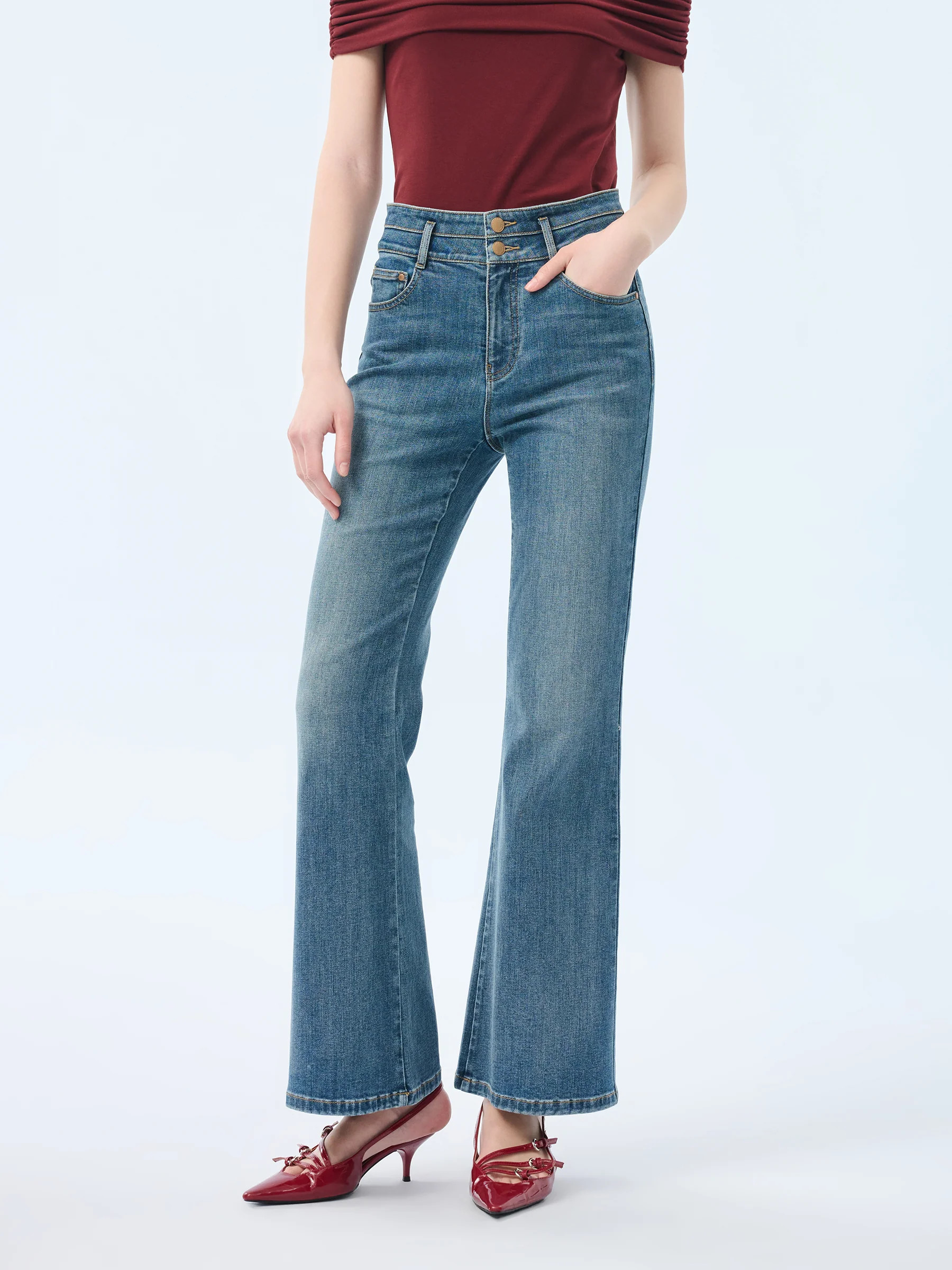 Denim Damen Jeans mit leicht ausgestelltem Bein und Knöchellänge | GOELIA