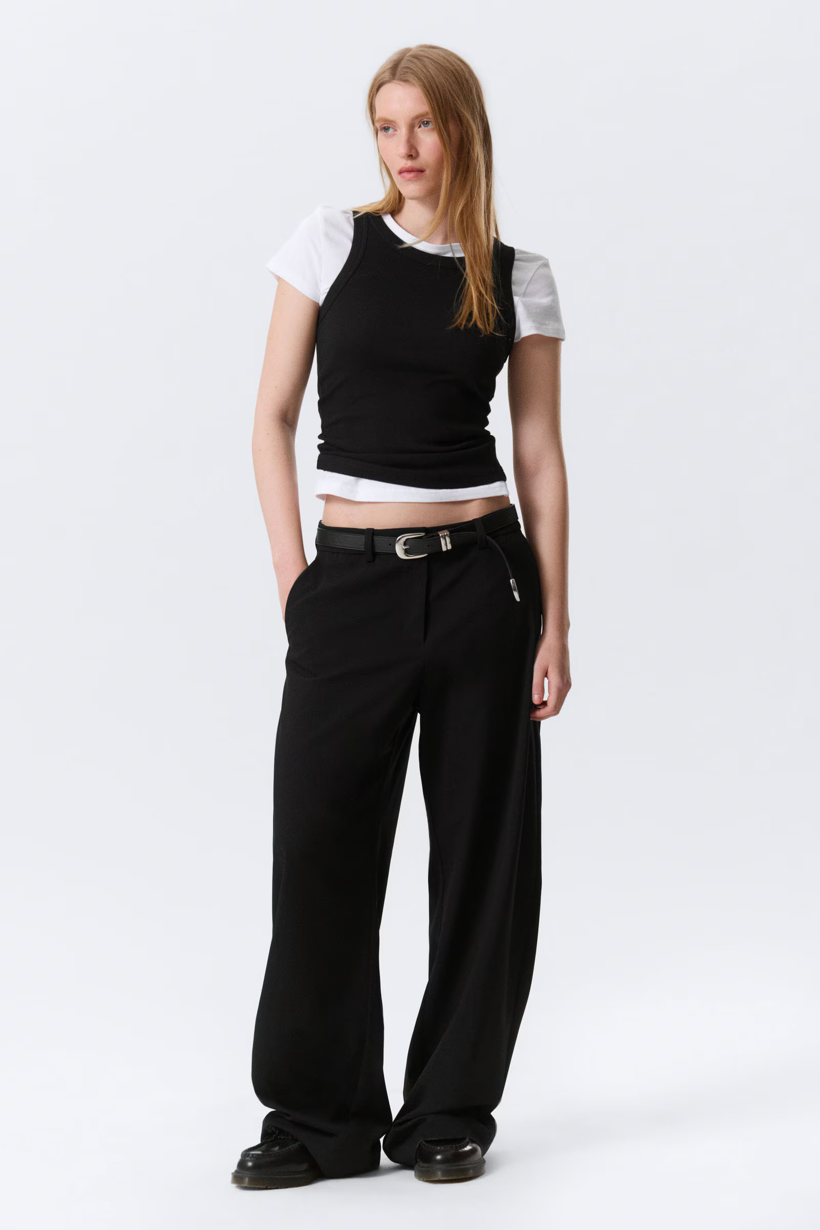 Low-Waisted Loose Fit Suit Trousers | Weekday