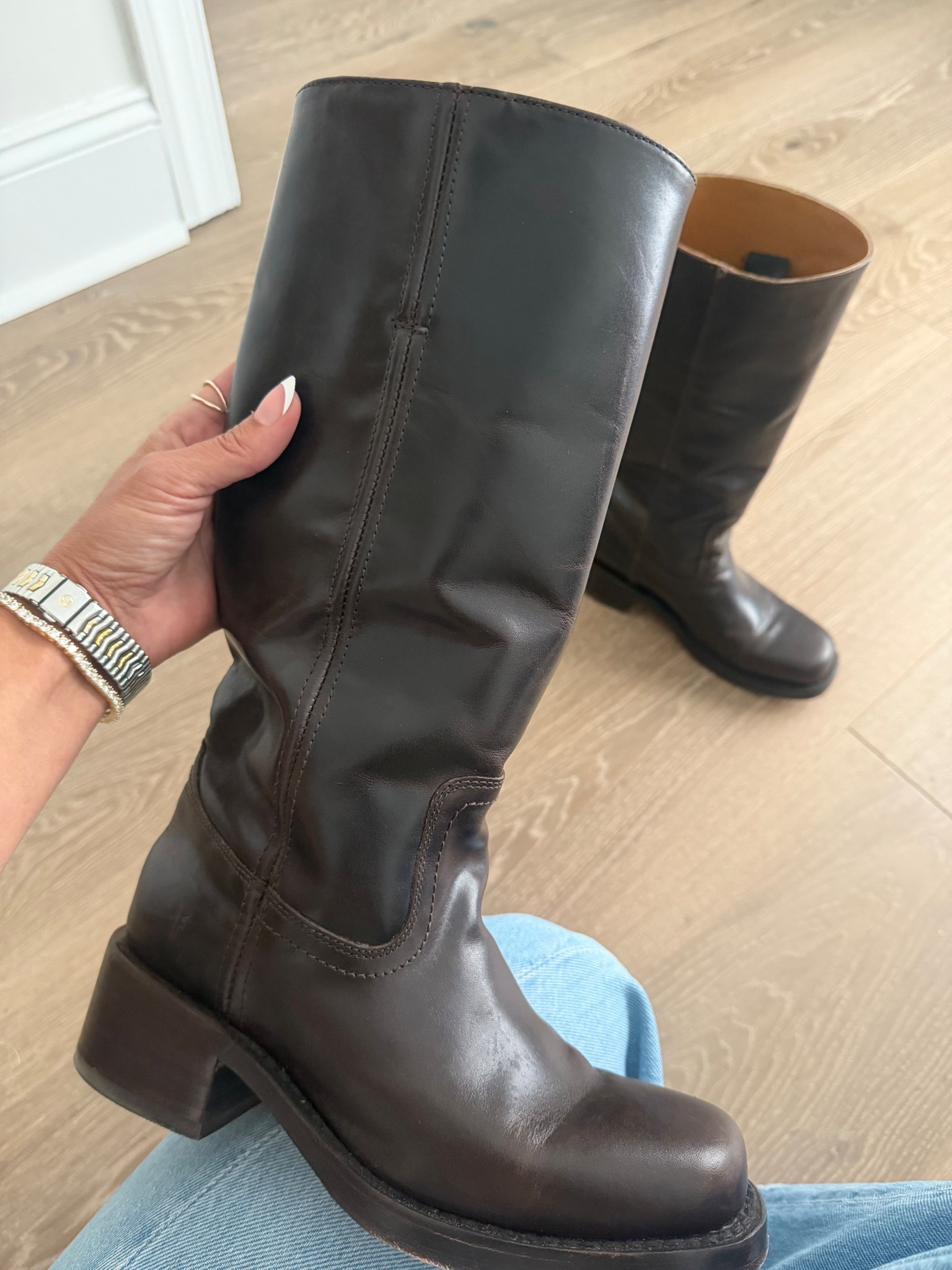 Frye campus boots in bourbon. This color! 
