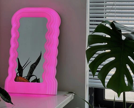 Mini Ultrafragola | LED Vintage Squiggle Wavy Mirror | Etsy (US)