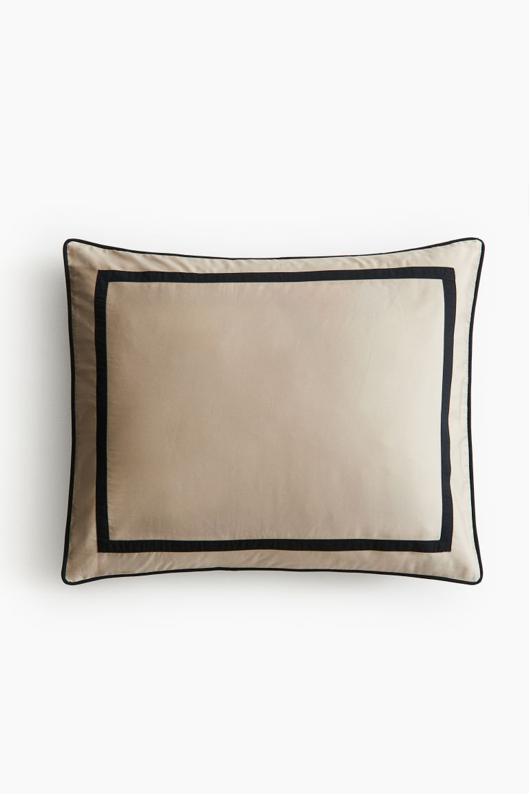 Egyptian Cotton Pillowcase | H&M (US + CA)