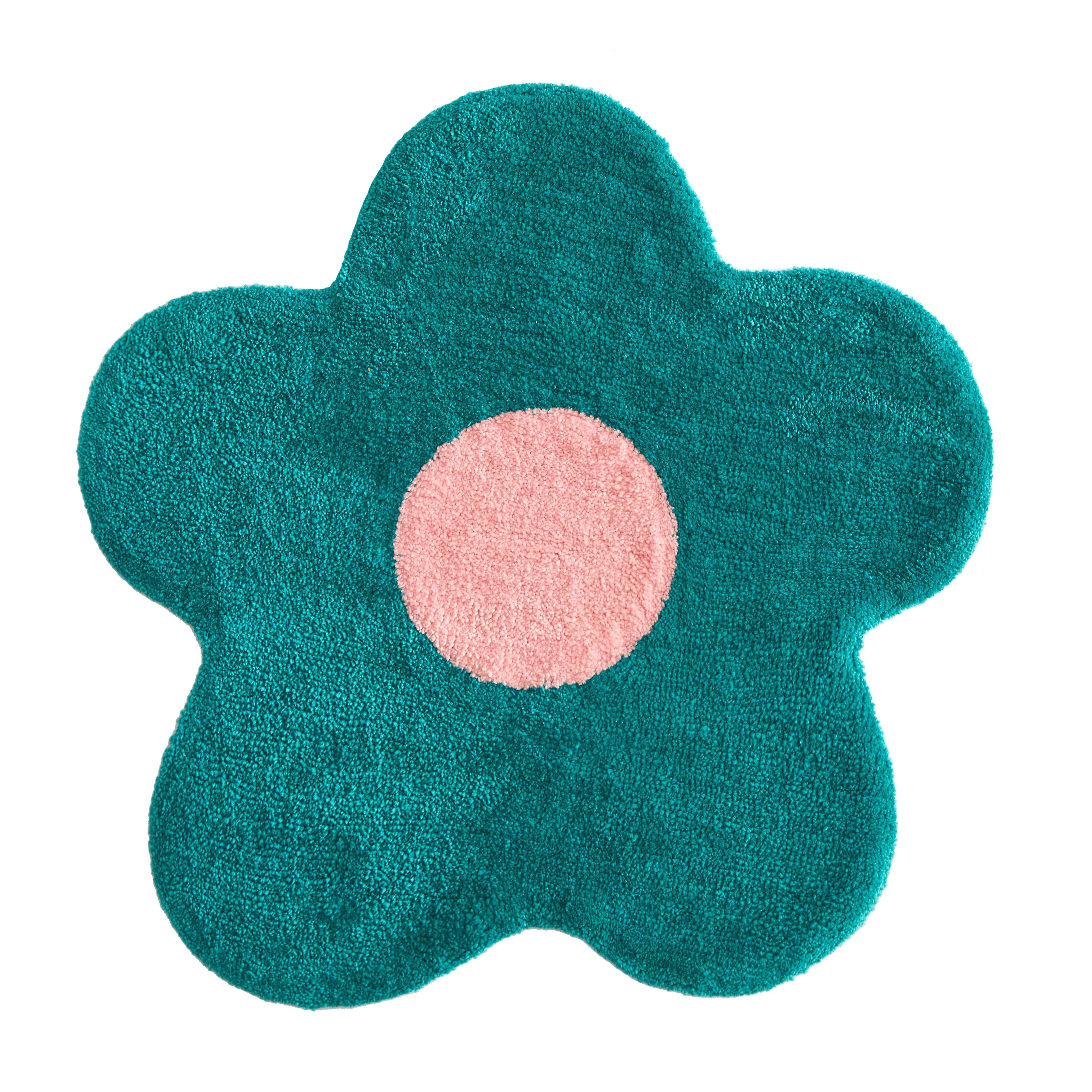 Mainstays Flower Shaped Bedroom Rug, Teal, 30 x 30 | Walmart (US)