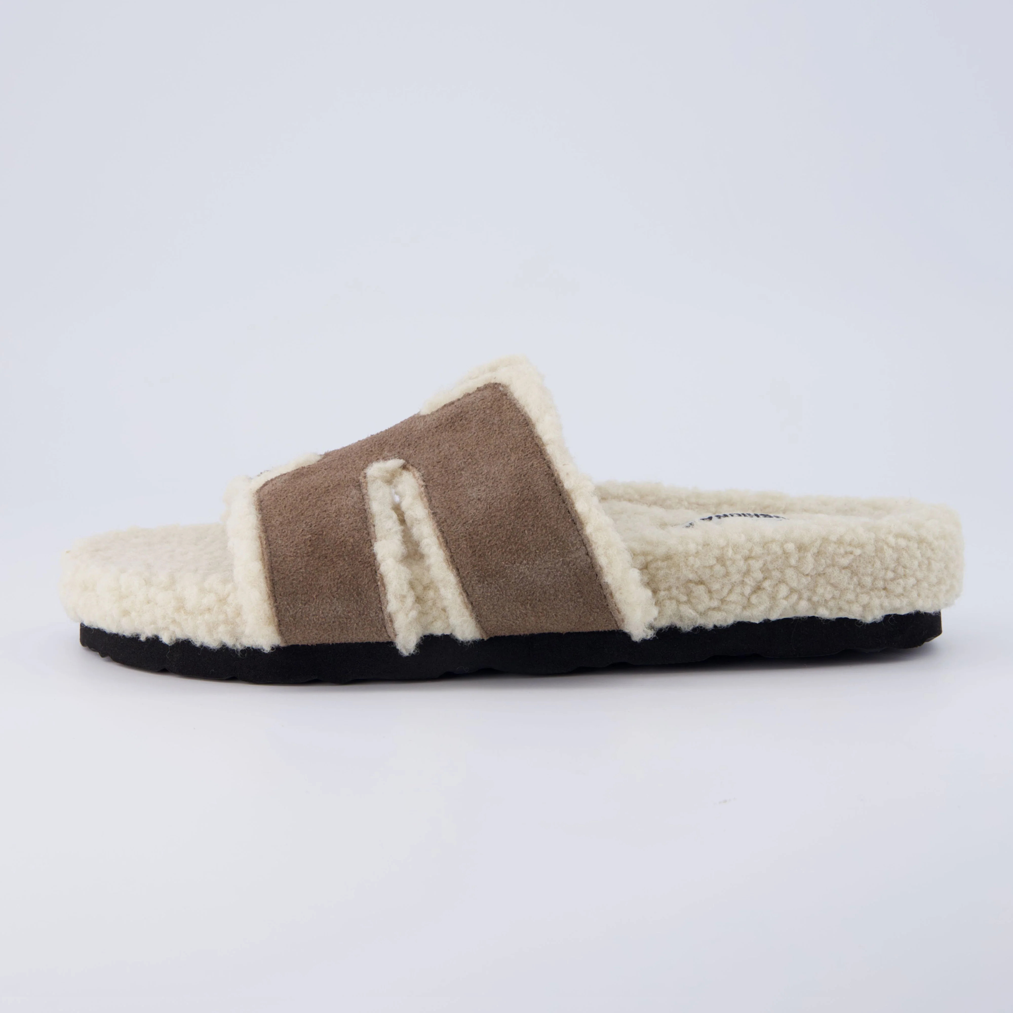 Cuddle Shearling Footbed Sandal | Cushionaire
