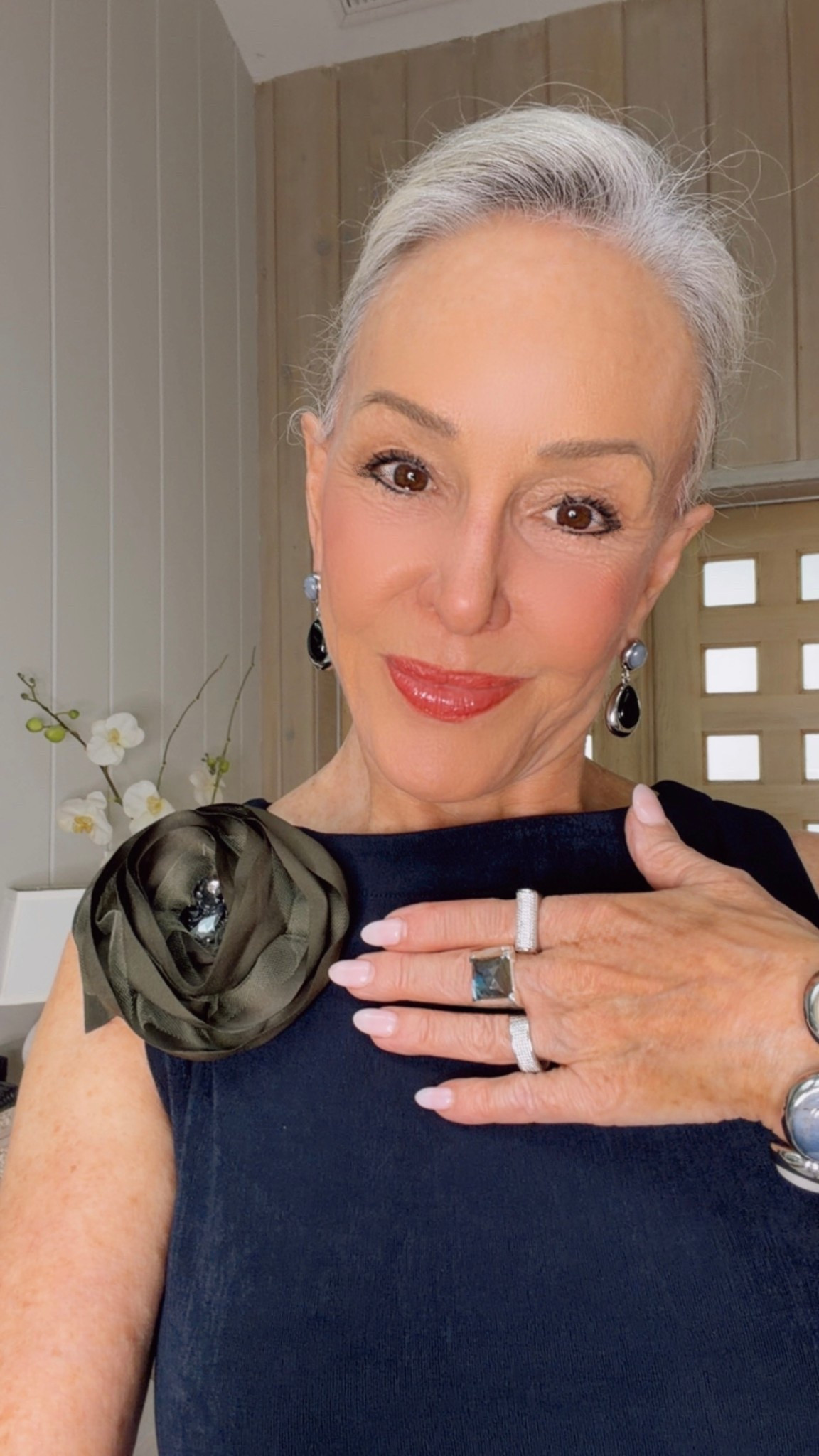 Spring Sale on some iconic pieces. Ends 03/31 Snag yours….Mother’s Day is around the corner Dean Davidson….. is now doing silver toned  collections. I wear these 3 pieces all the time. The crystal pavé rings look like real diamonds 
Labradorite ring. Pavé band

#LTKSaleAlert #LTKOver40 #LTKWorkwear