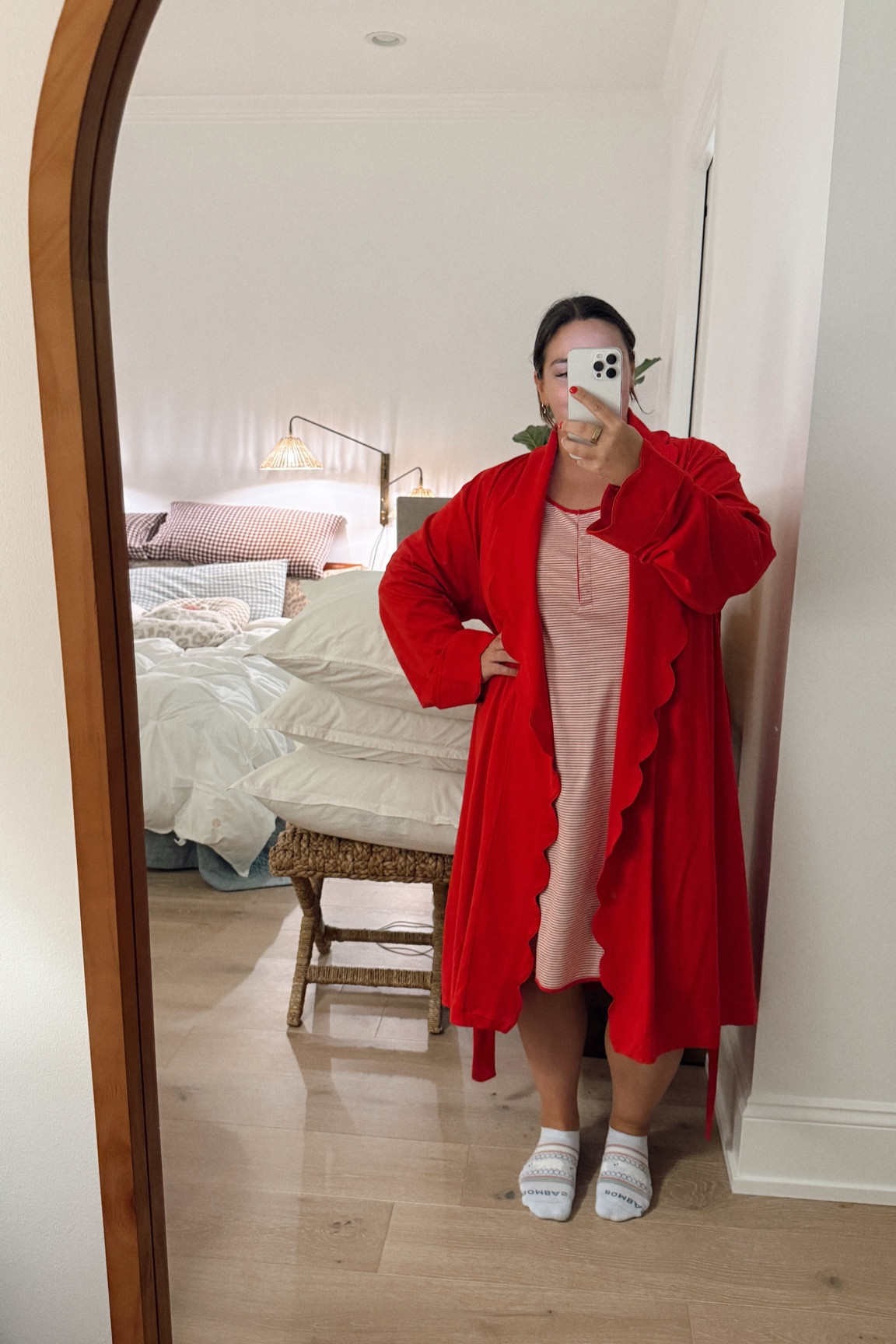 nursing nights are so much easier in maternity pajamas! ❣️