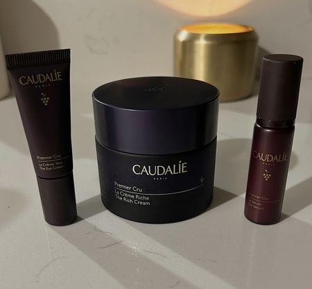 Caudalie Premier Crew Value set! (Anti aging)
Same price as the cream by itself, you just get some freebies. :) 
I’ve used several sample jars of this cream and love it. 
All the products have great reviews so I am so excited to try the freebies🤍

#LTKSeasonal #LTKGiftGuide #LTKbeauty