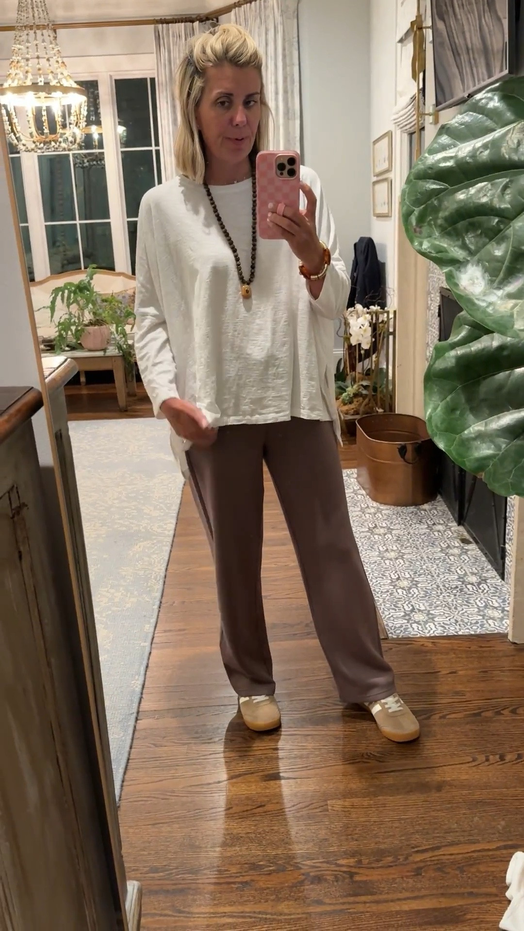 Petite top (use code Catherine15)
S petite pants
8 shoes

Easy and chic! 

#LTKmomlife #LTKootd #LTKTravel
