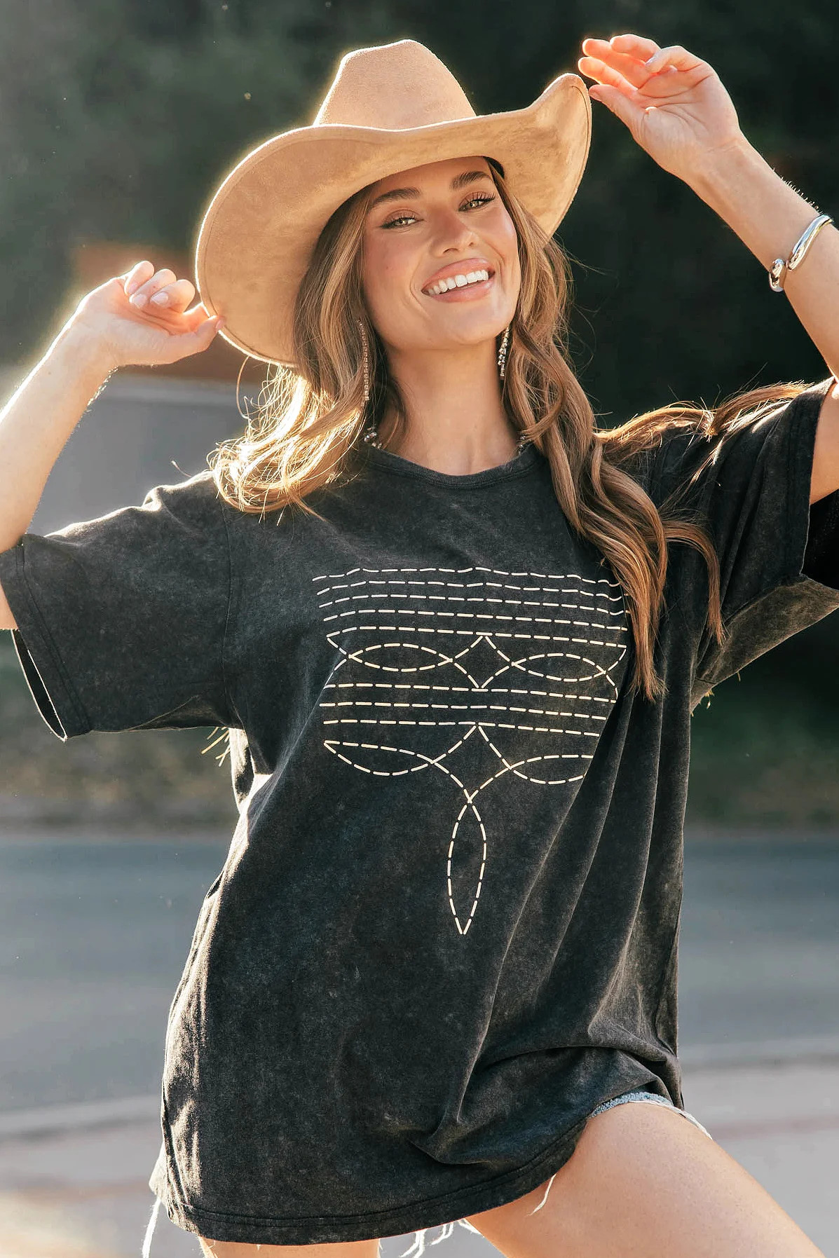 NEW!! "Western Stitch" Graphic Tee | Glitzy Bella