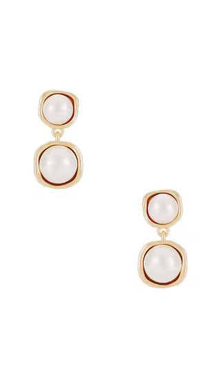 Noor Pearl Drop Earring in Ivory | Revolve Clothing (Global)
