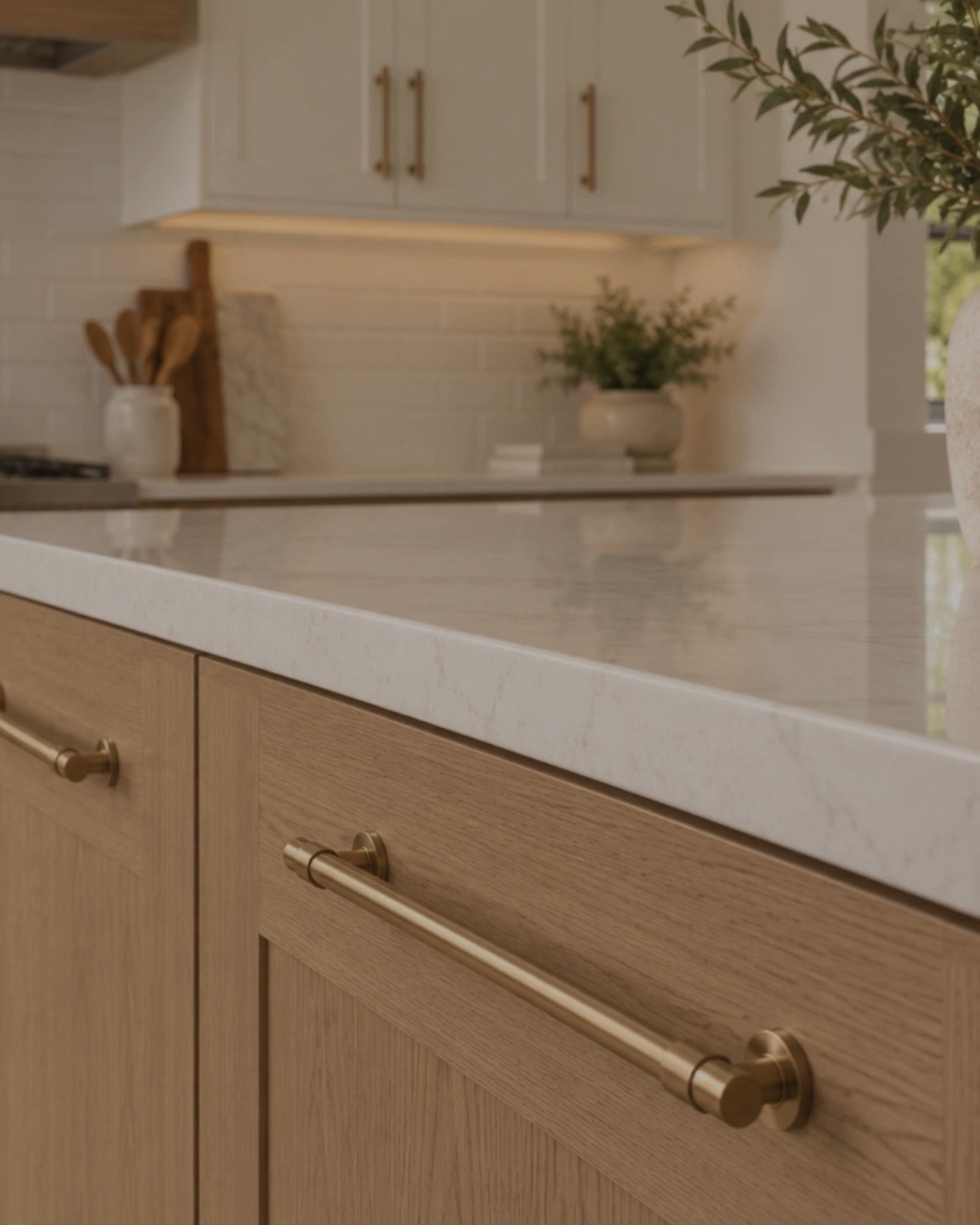 Hardware for Kitchen Cabinets, Champagne Bronze Hardware, Satin Brass Hardware, Handles for Cabinets, Hardware that works with White Oak Cabinets, Hardware that works with White Cabinets

#hardware #cabinets #kitchencabinets #satinbrass #champagnebronze #pullhandles  

 #LTKHome #LTKSaleAlert